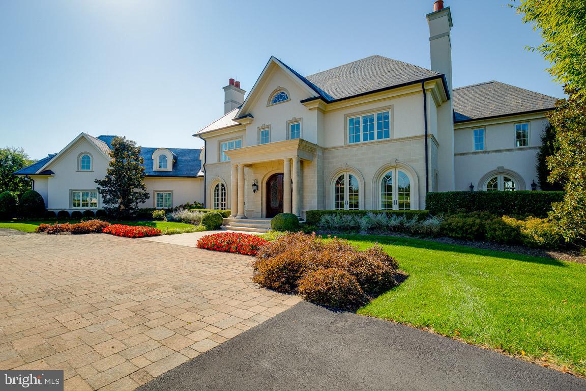 ESTATES @ CREIGHTON FARM - Residential