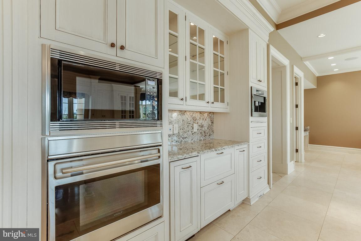 ESTATES @ CREIGHTON FARM - Residential