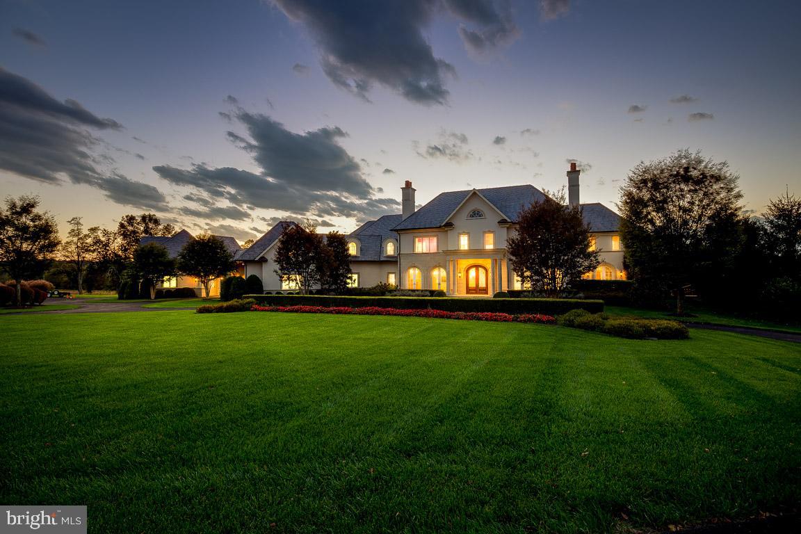 ESTATES @ CREIGHTON FARM - Residential