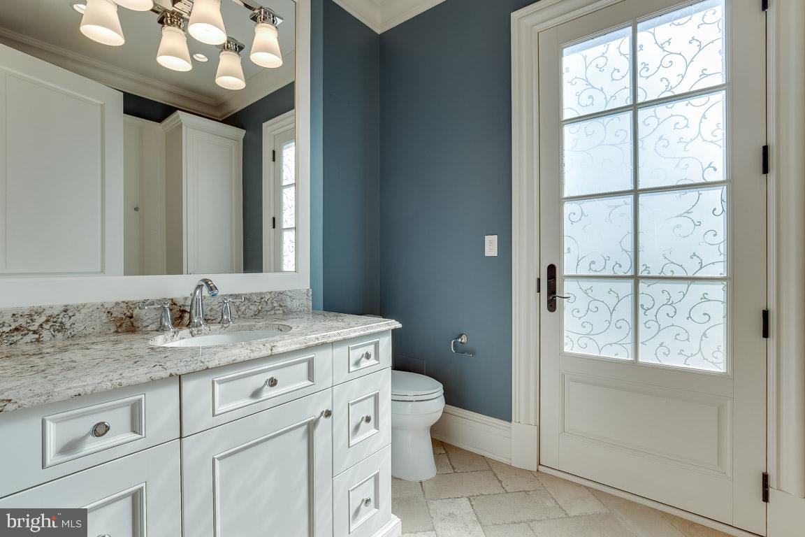 ESTATES @ CREIGHTON FARM - Residential