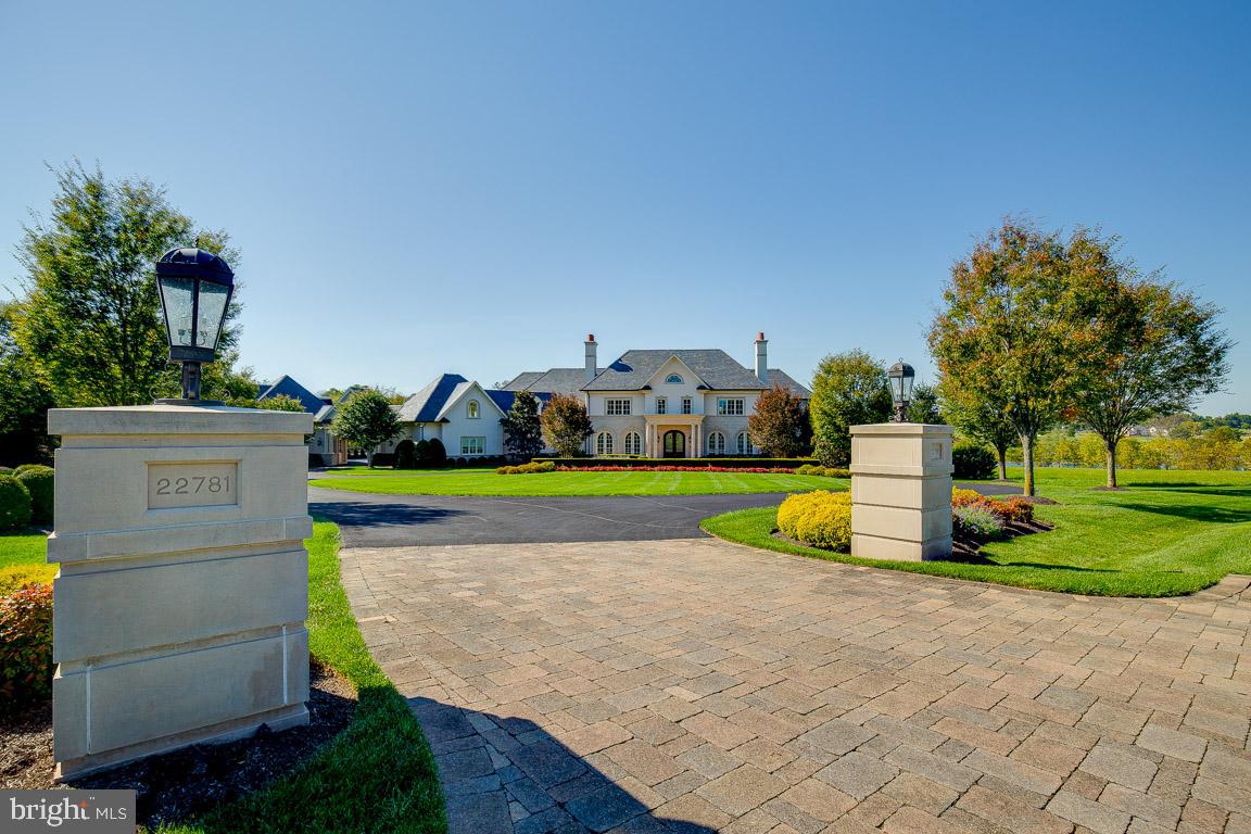 ESTATES @ CREIGHTON FARM - Residential