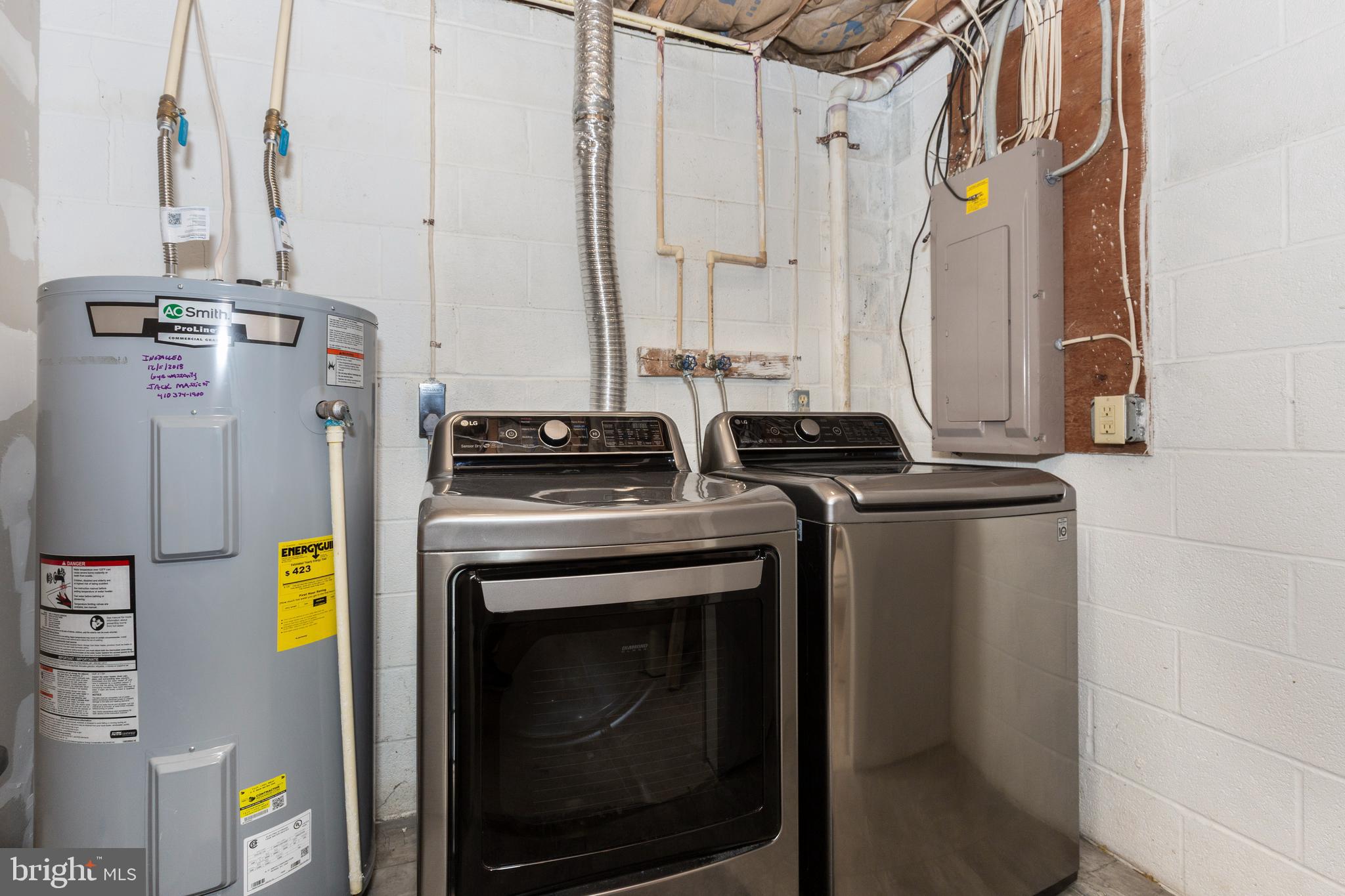 HAMPSTEAD - Residential