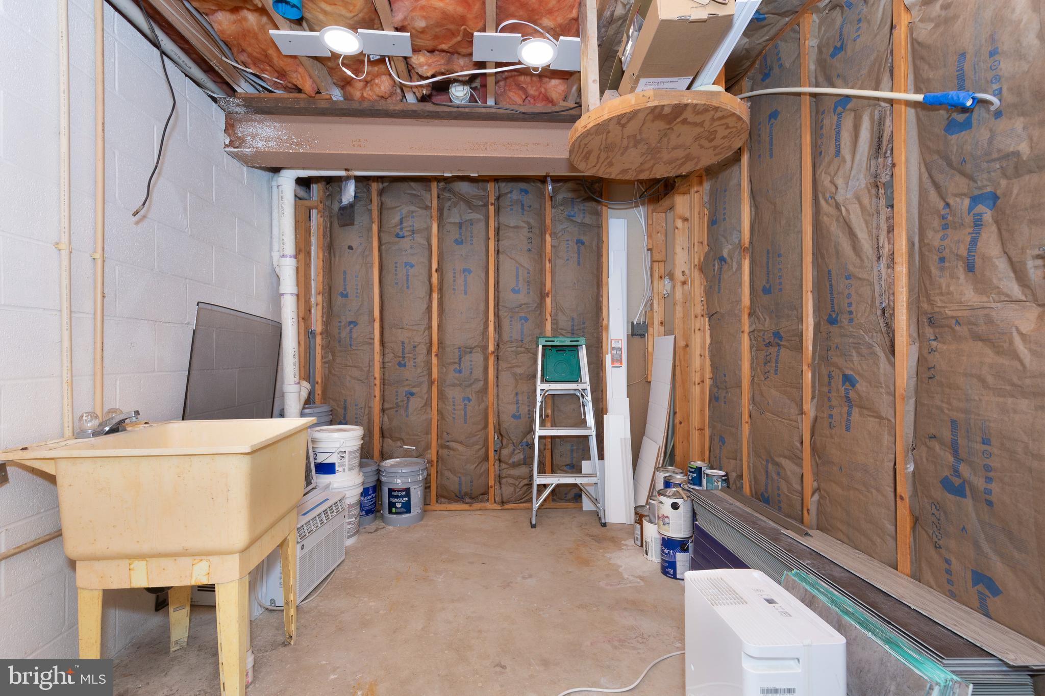 HAMPSTEAD - Residential