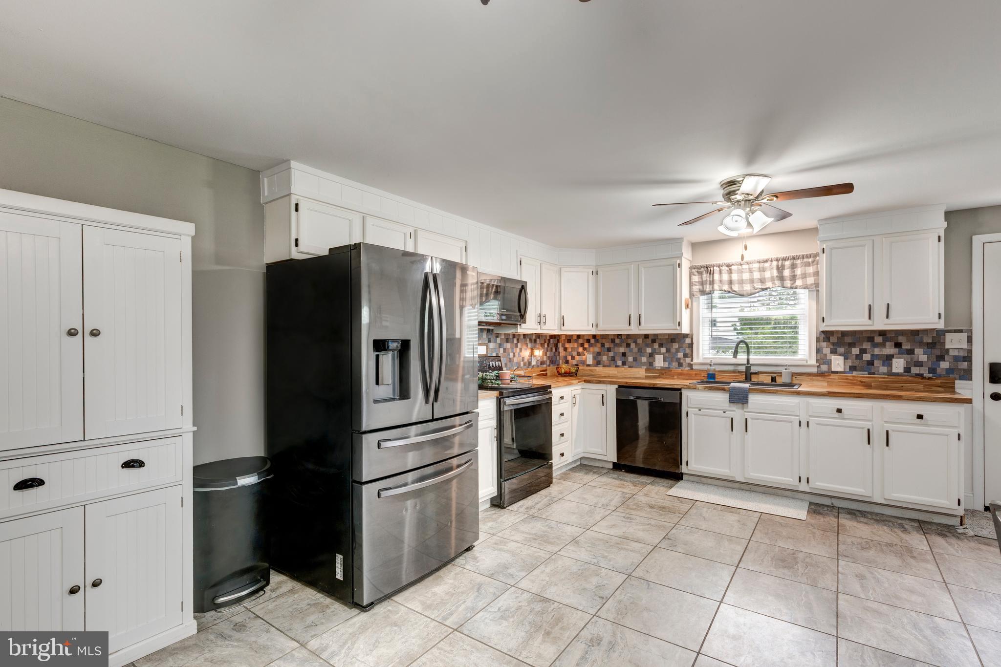 HAMPSTEAD - Residential