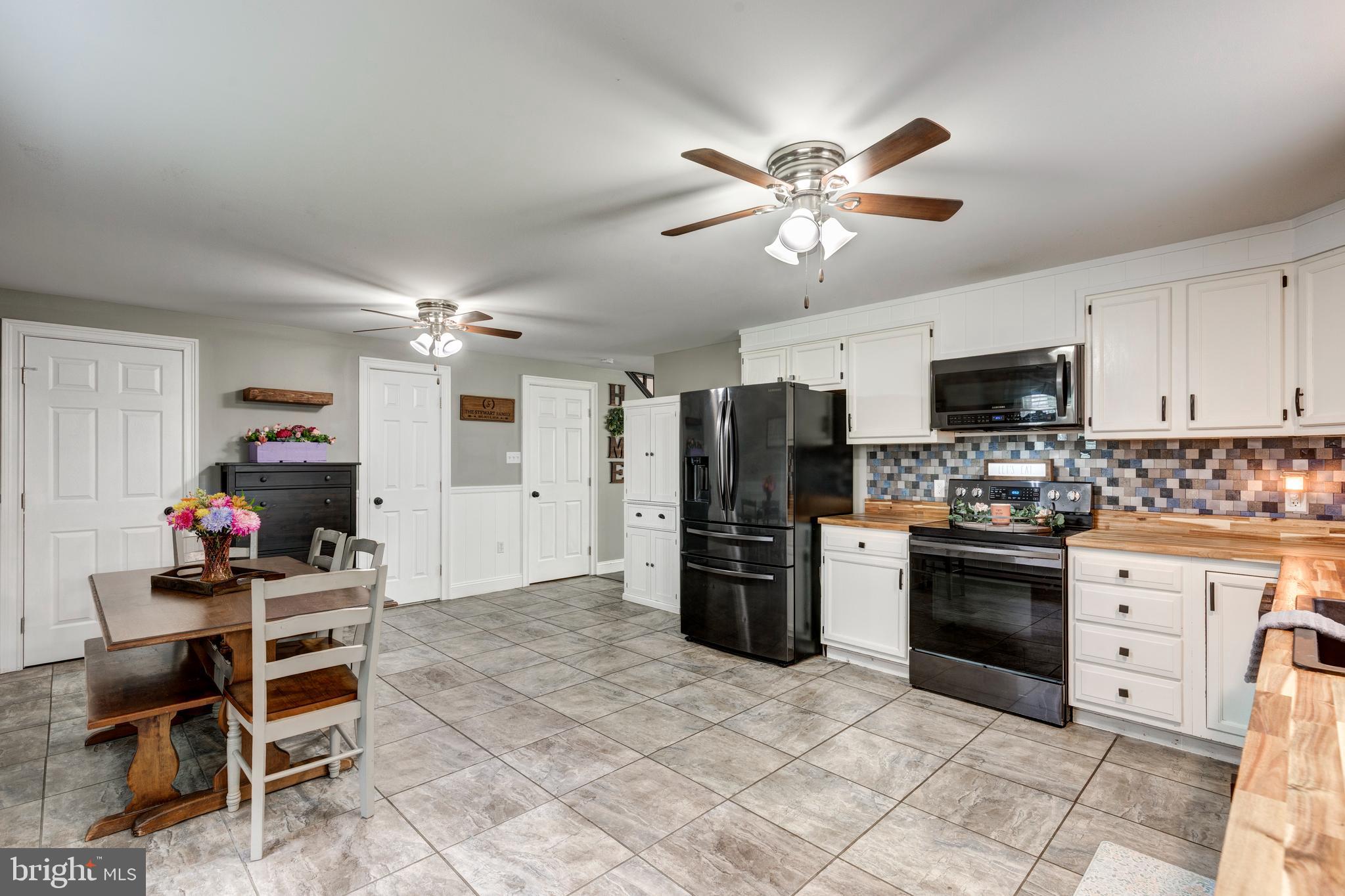 HAMPSTEAD - Residential