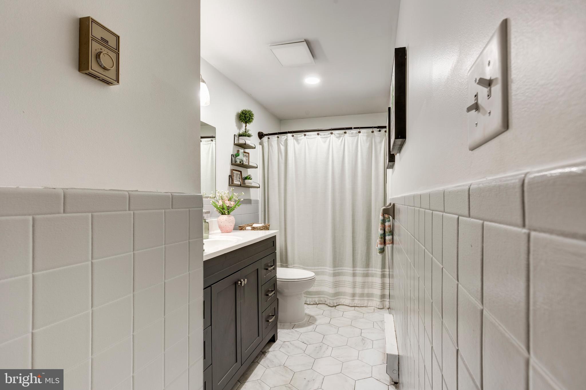 HAMPSTEAD - Residential