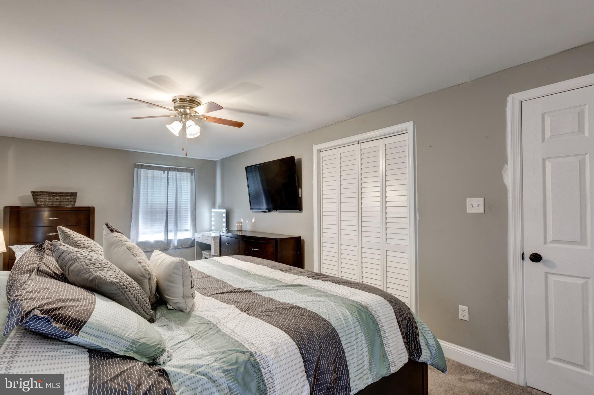 HAMPSTEAD - Residential