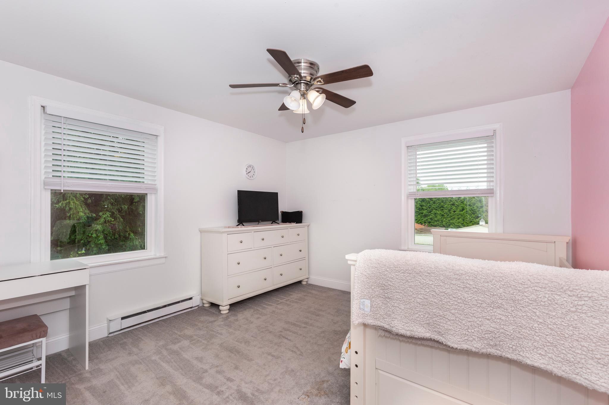 HAMPSTEAD - Residential