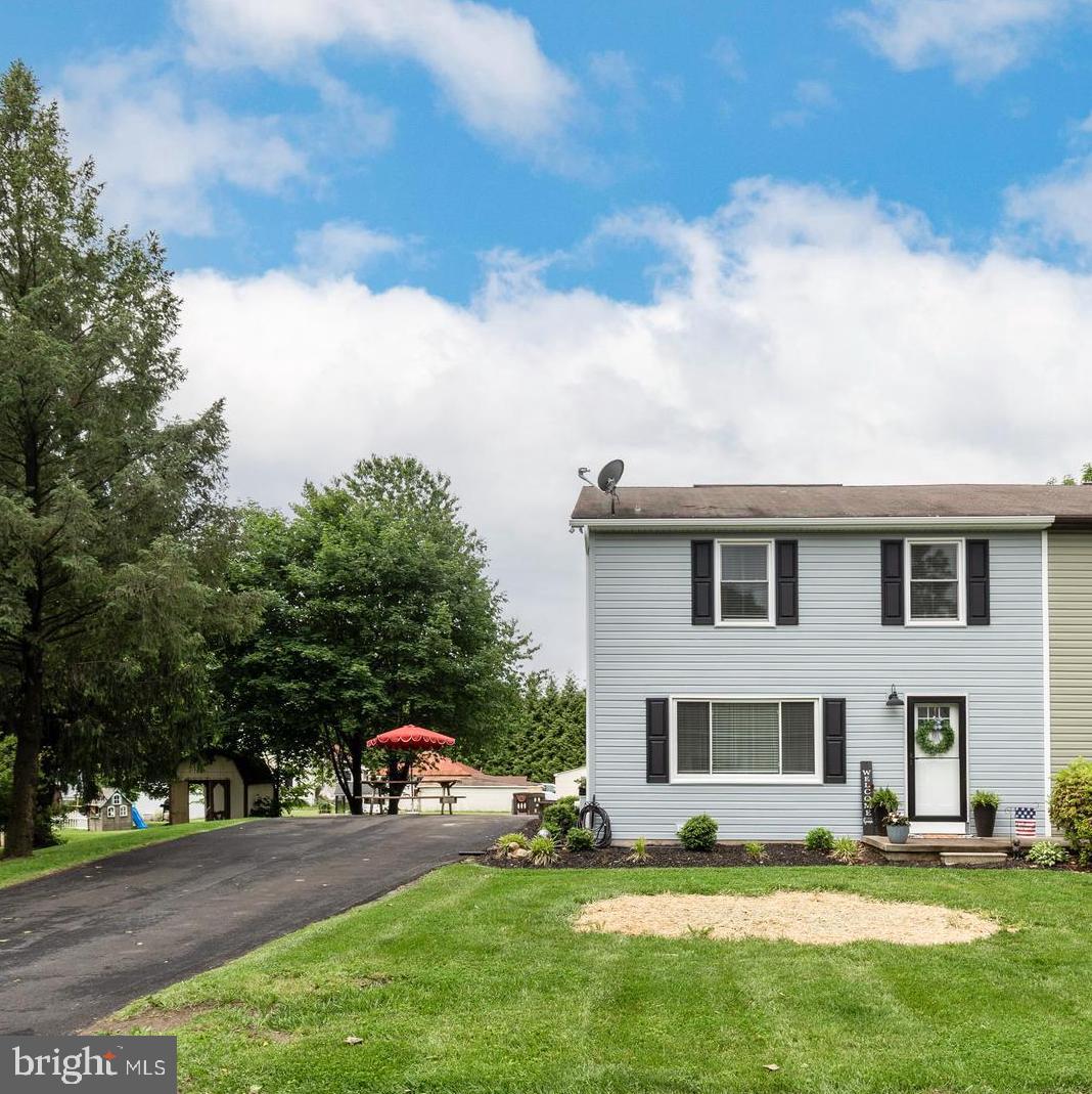 HAMPSTEAD - Residential