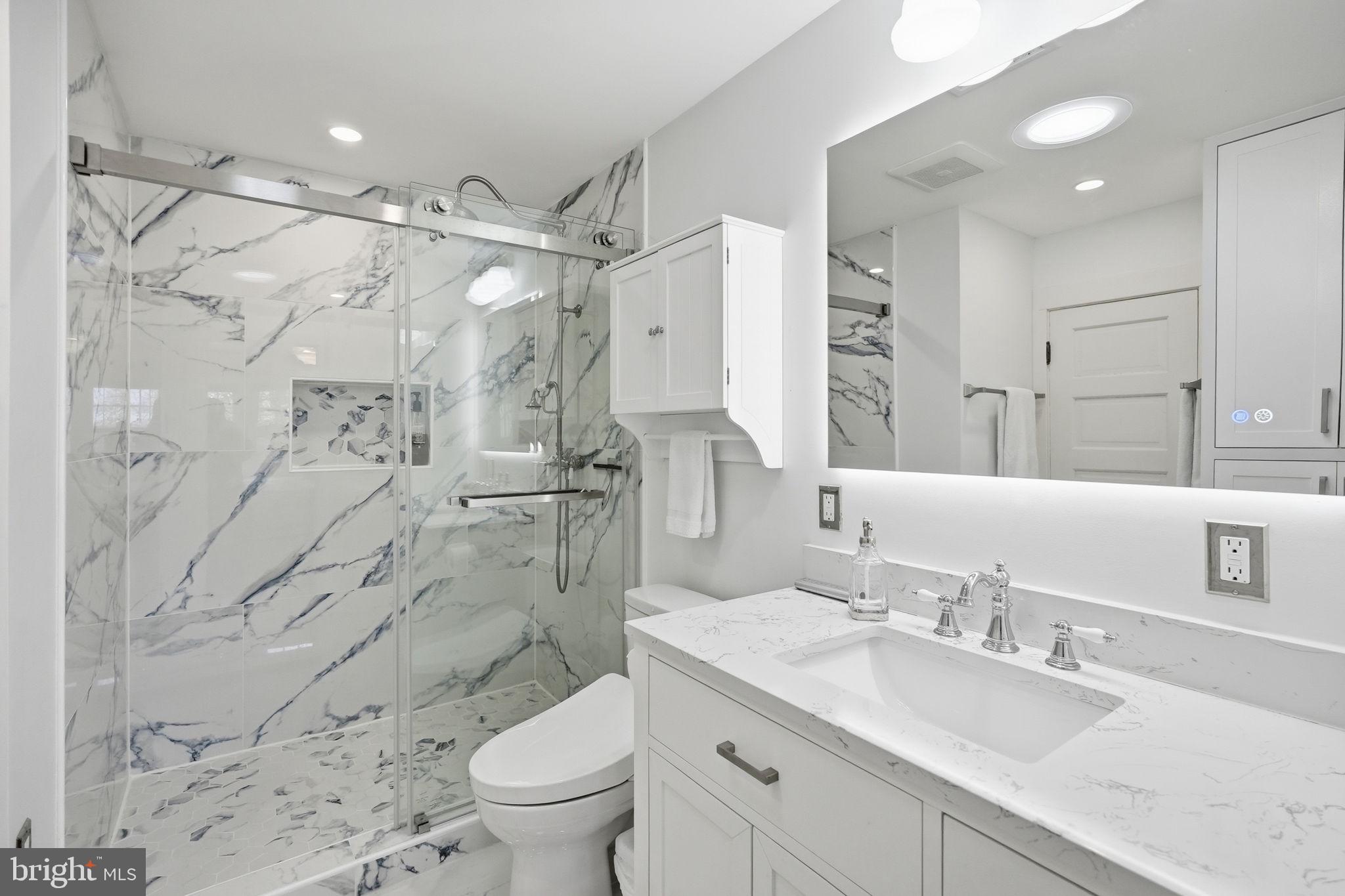 MAYWOOD - Residential