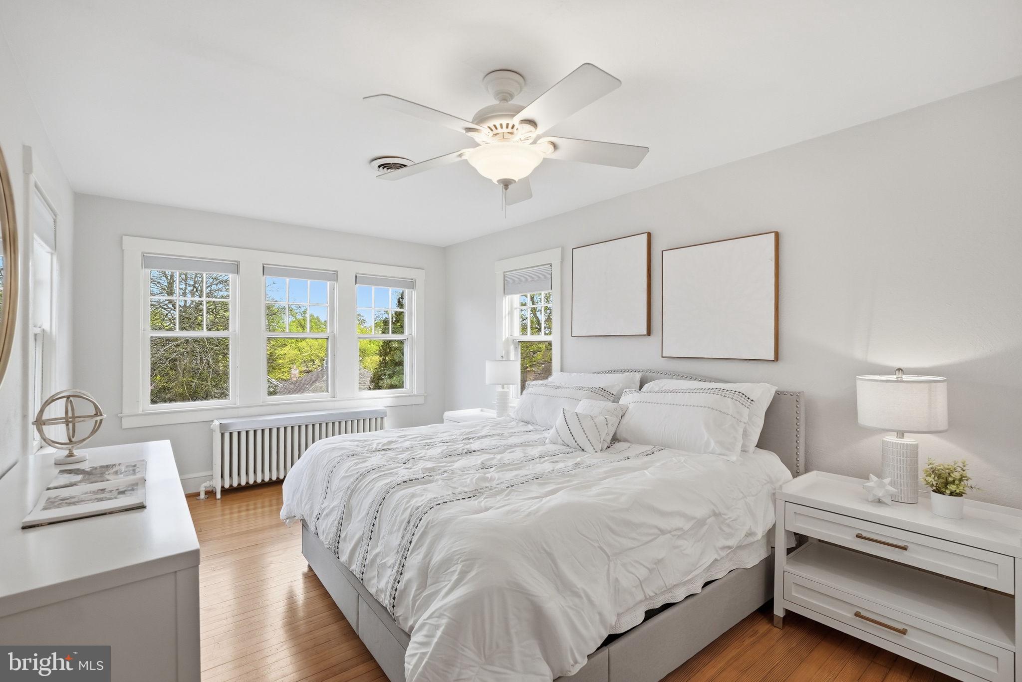 MAYWOOD - Residential