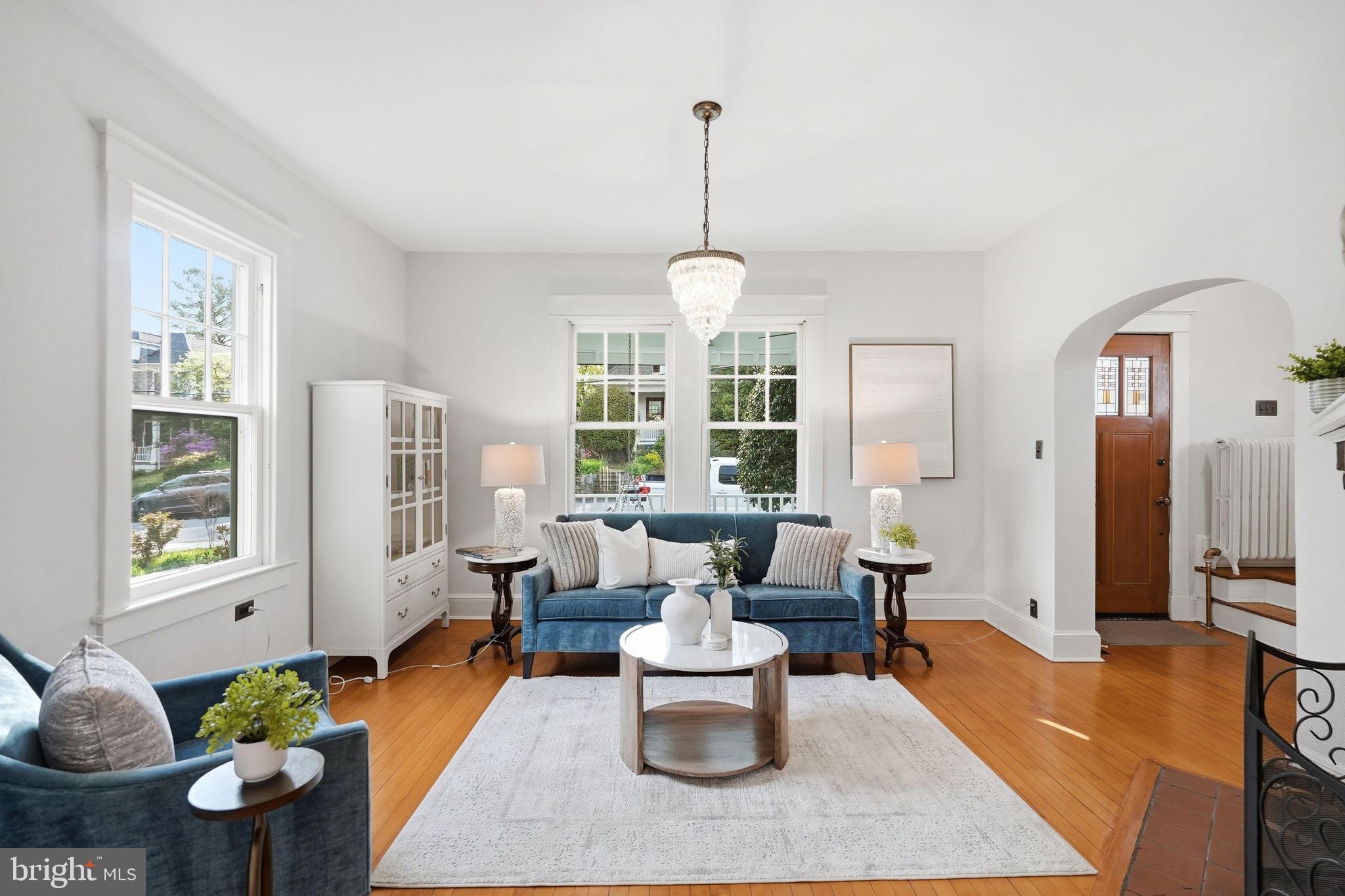 MAYWOOD - Residential