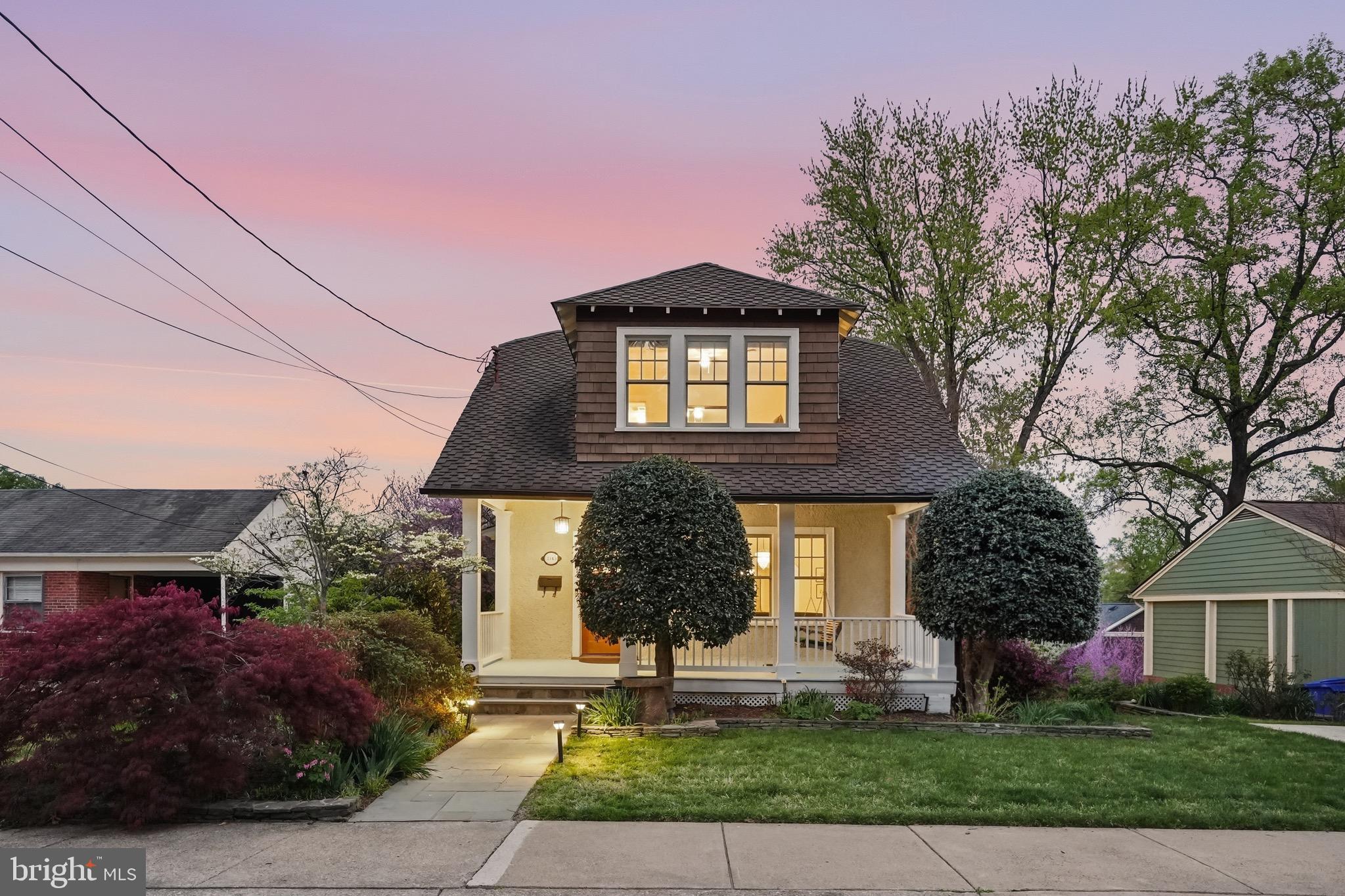 MAYWOOD - Residential