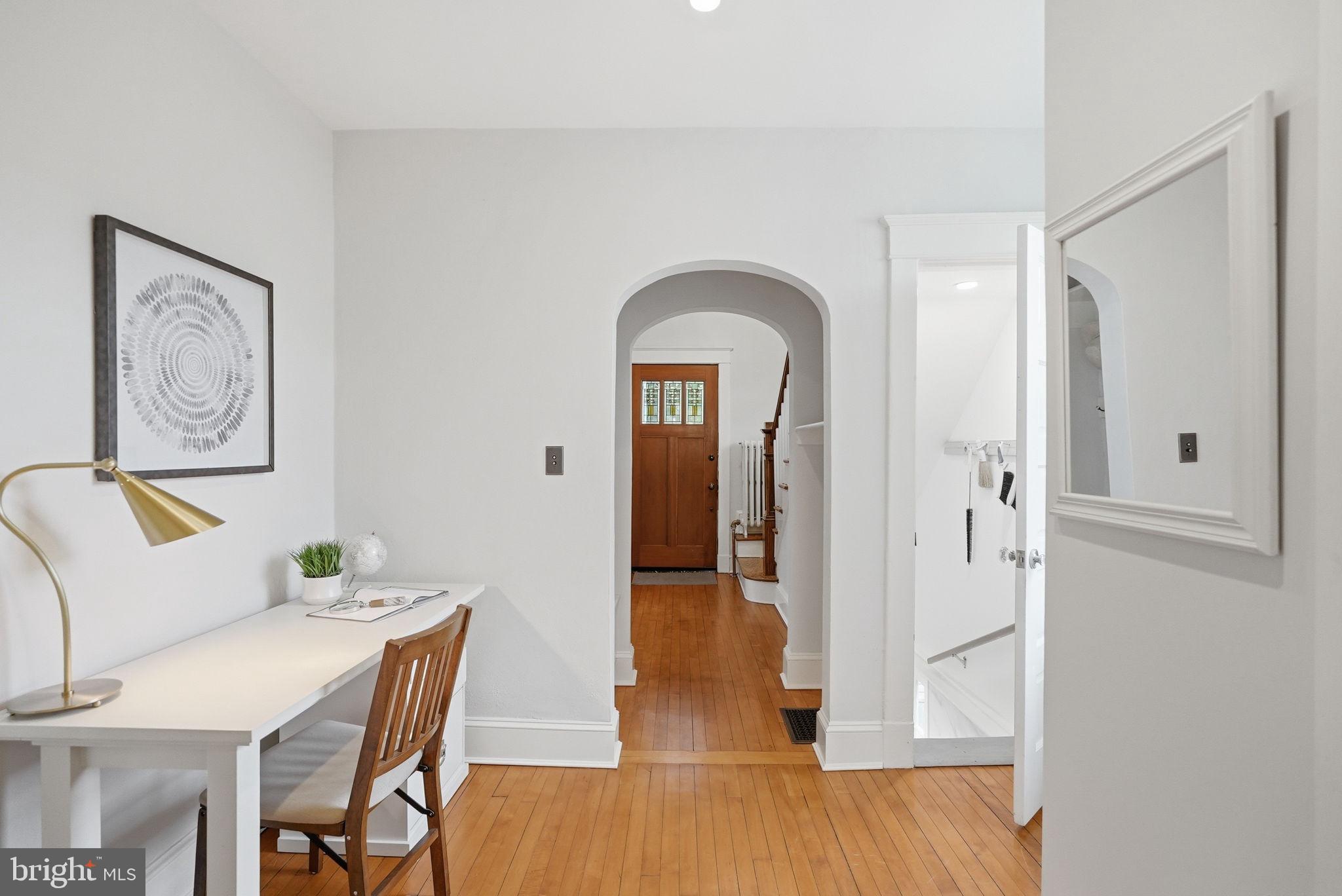 MAYWOOD - Residential