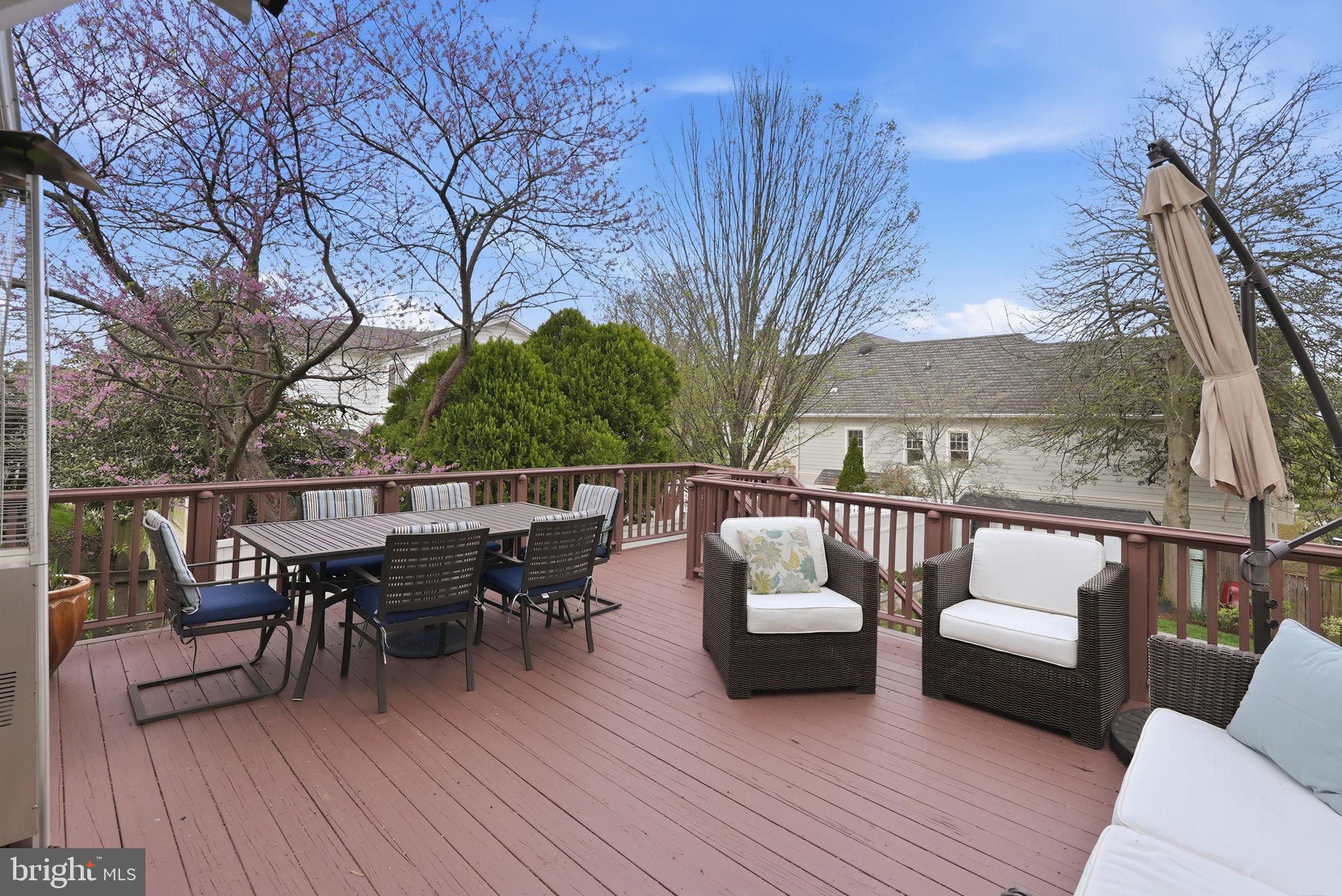 MAYWOOD - Residential