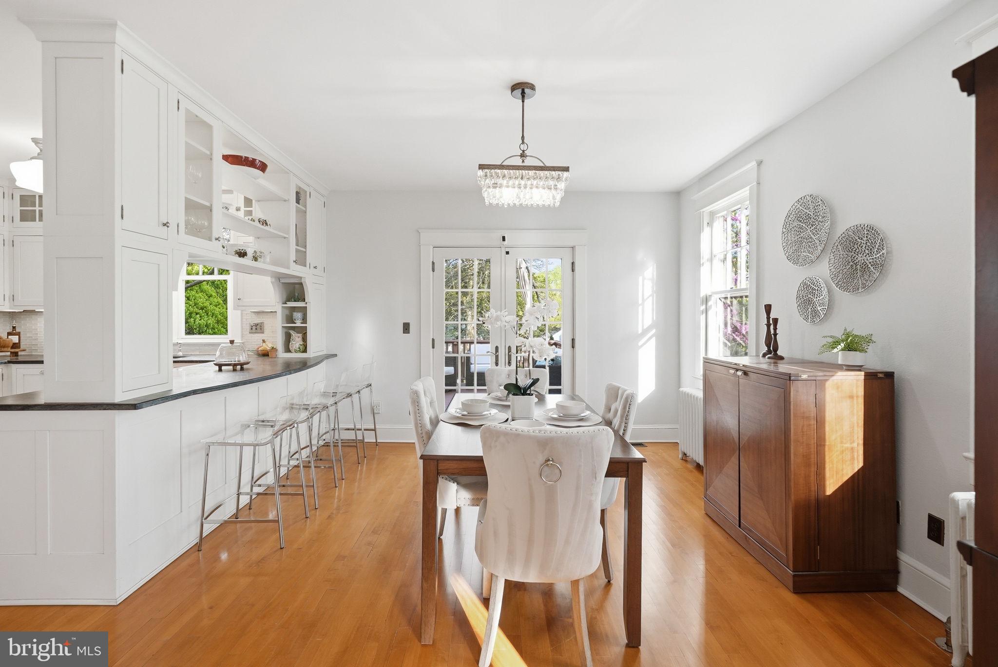 MAYWOOD - Residential