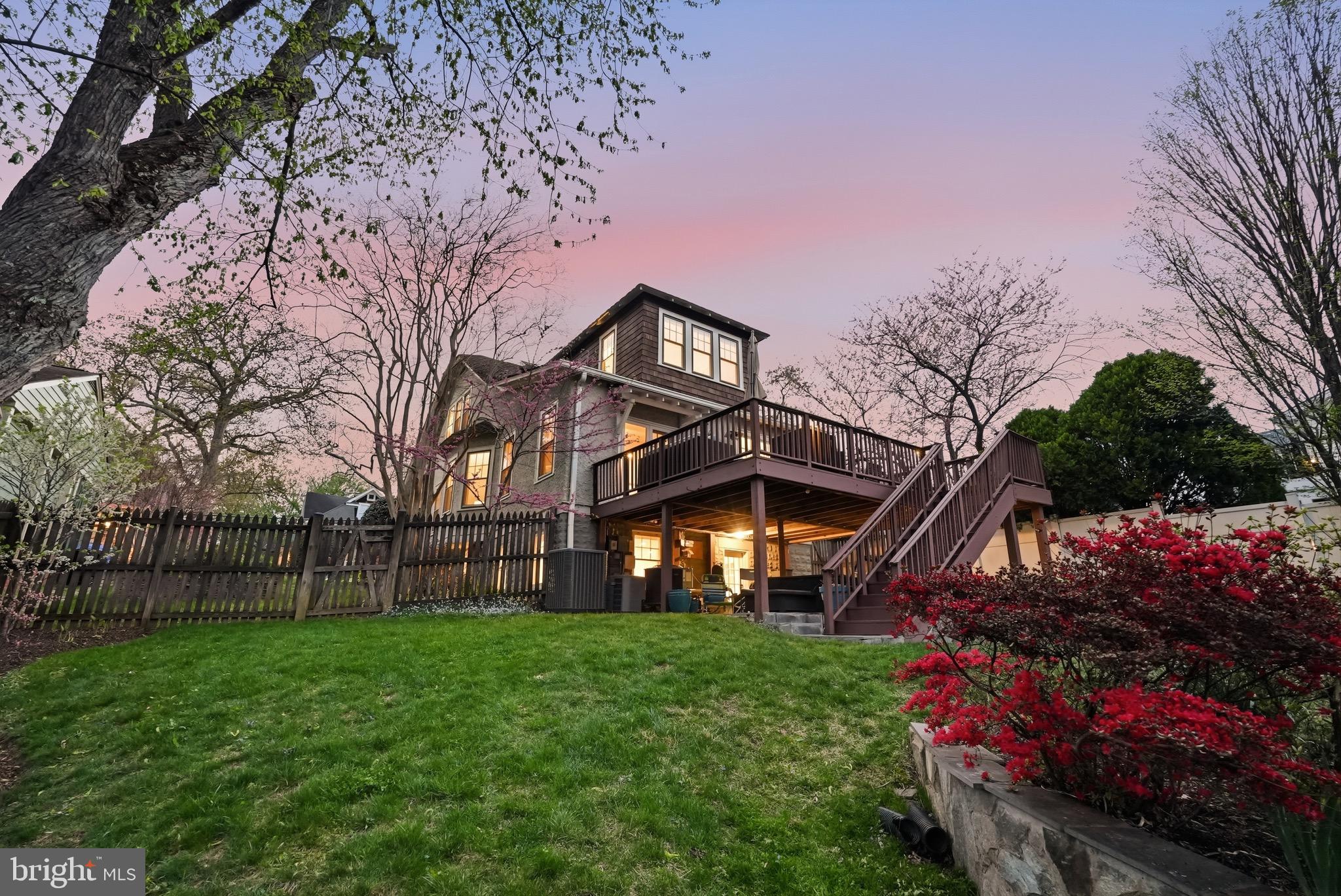 MAYWOOD - Residential