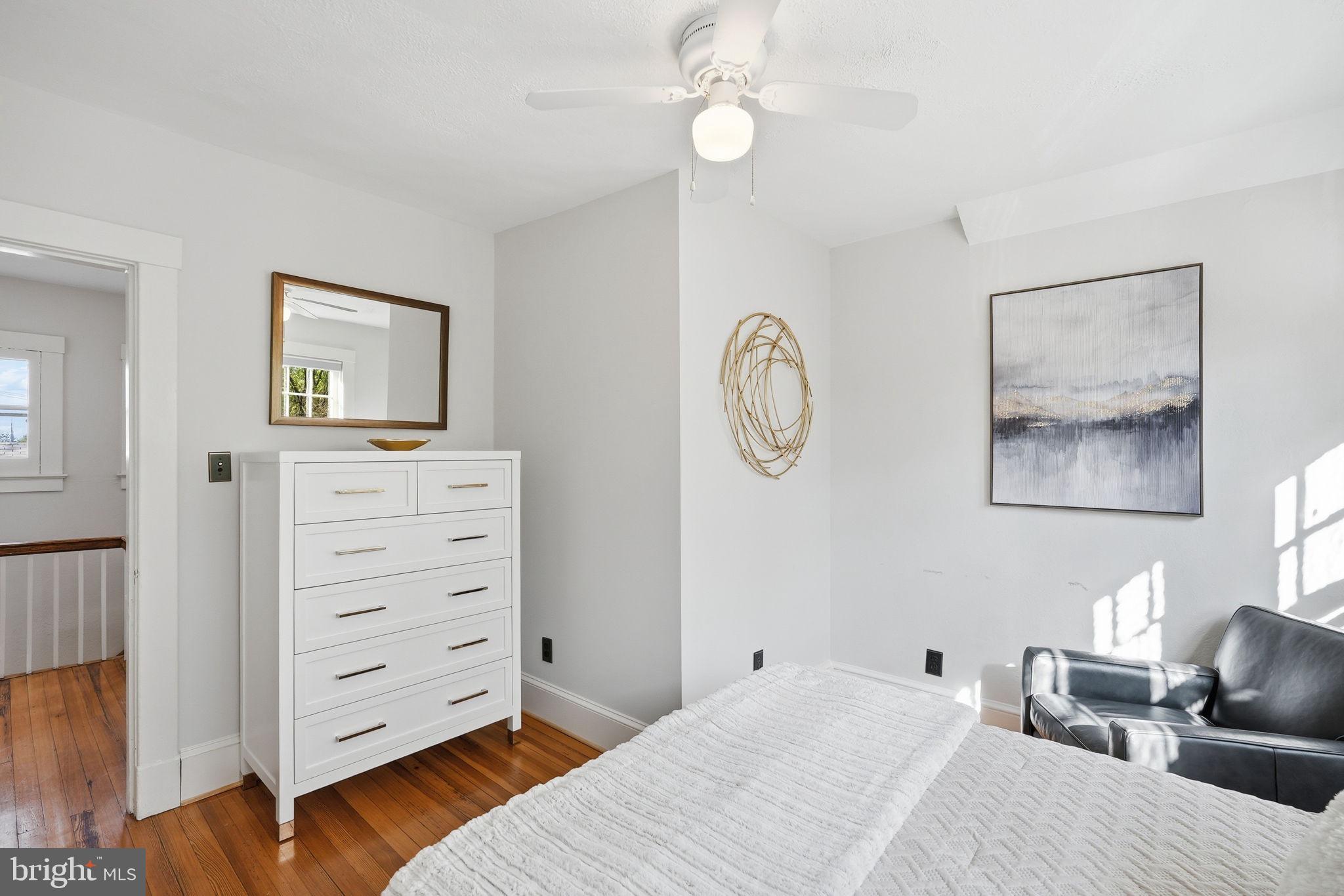 MAYWOOD - Residential