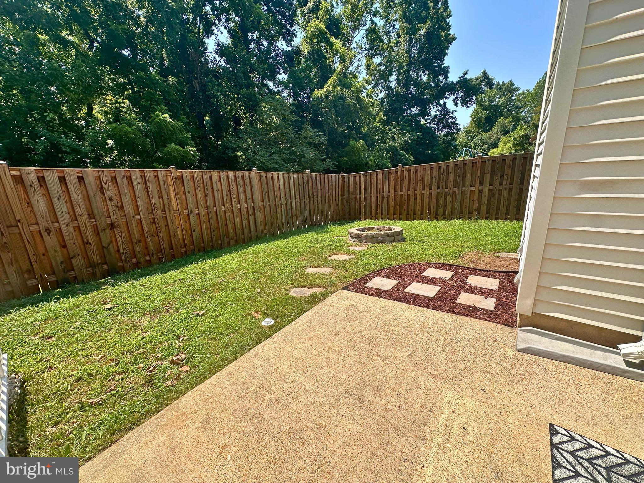 PORT O DUMFRIES - Residential Lease