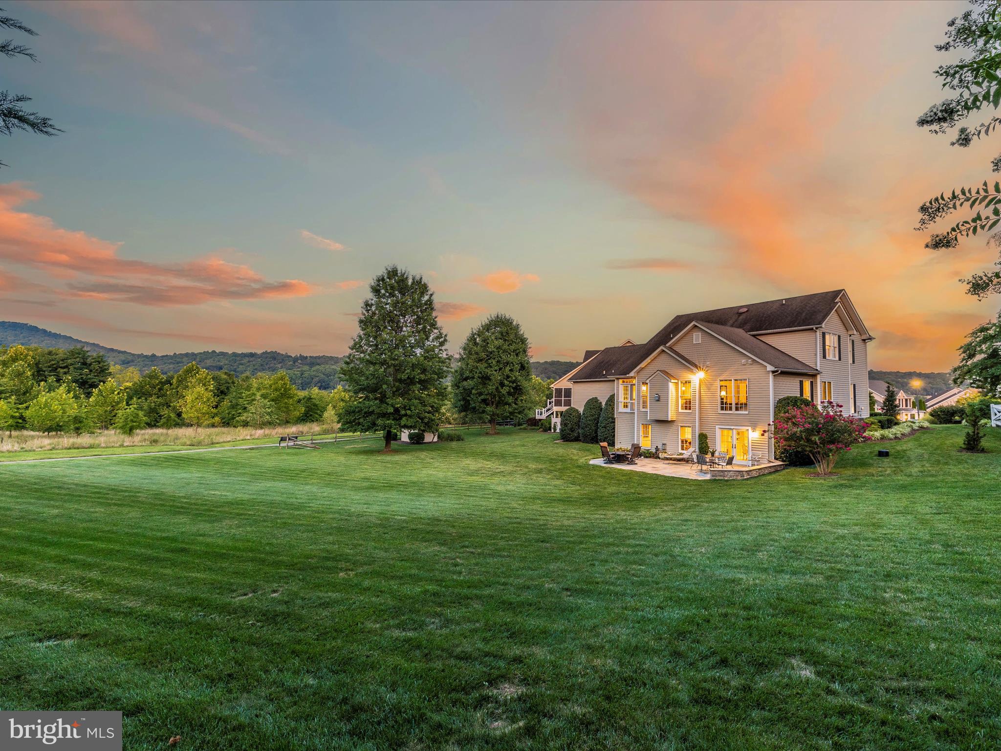 FOXFIELD AT MIDDLETOWN - Residential