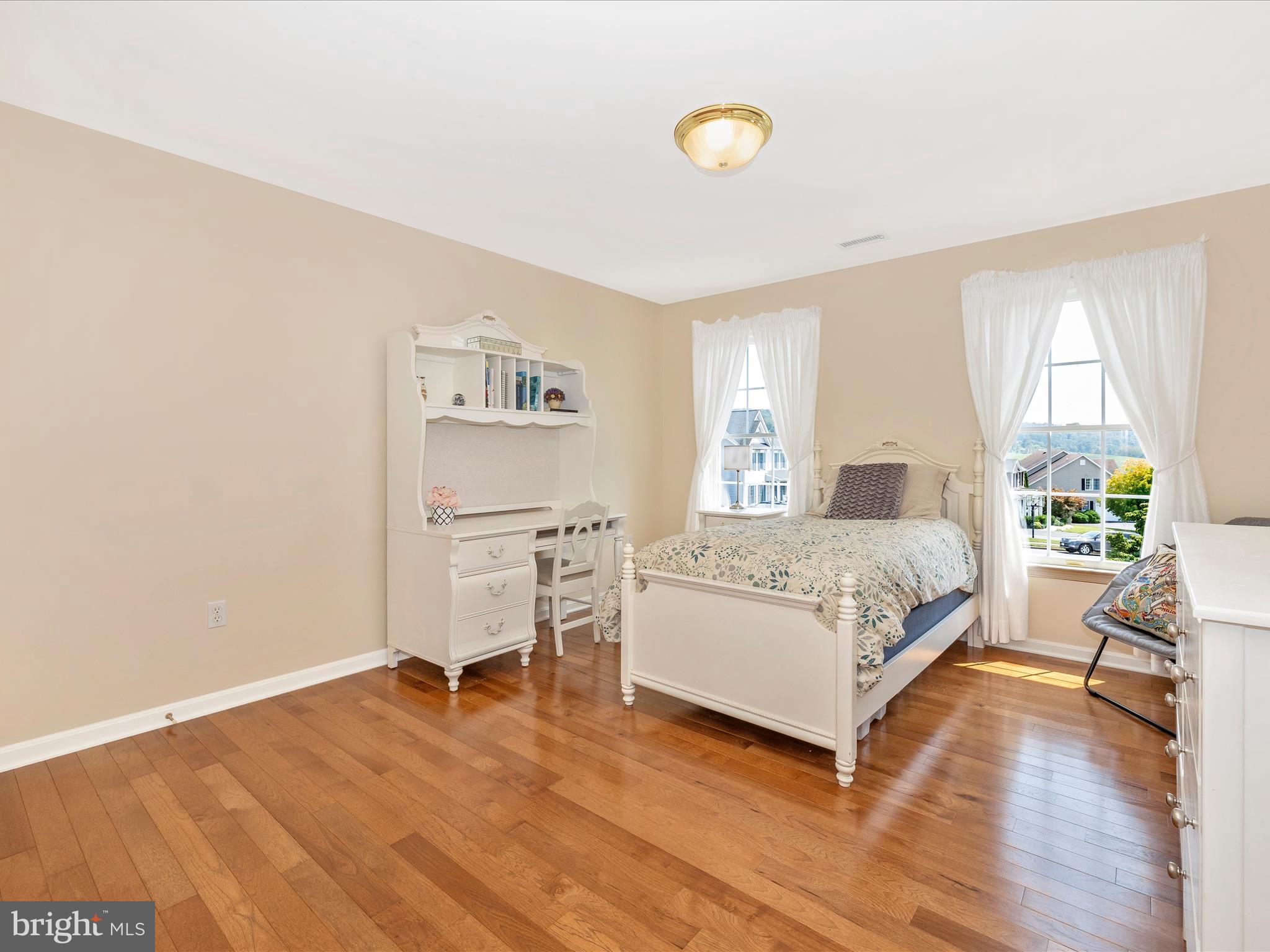 FOXFIELD AT MIDDLETOWN - Residential