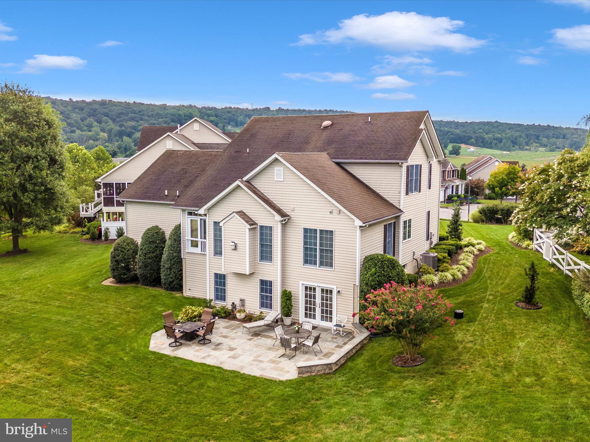 FOXFIELD AT MIDDLETOWN - Residential