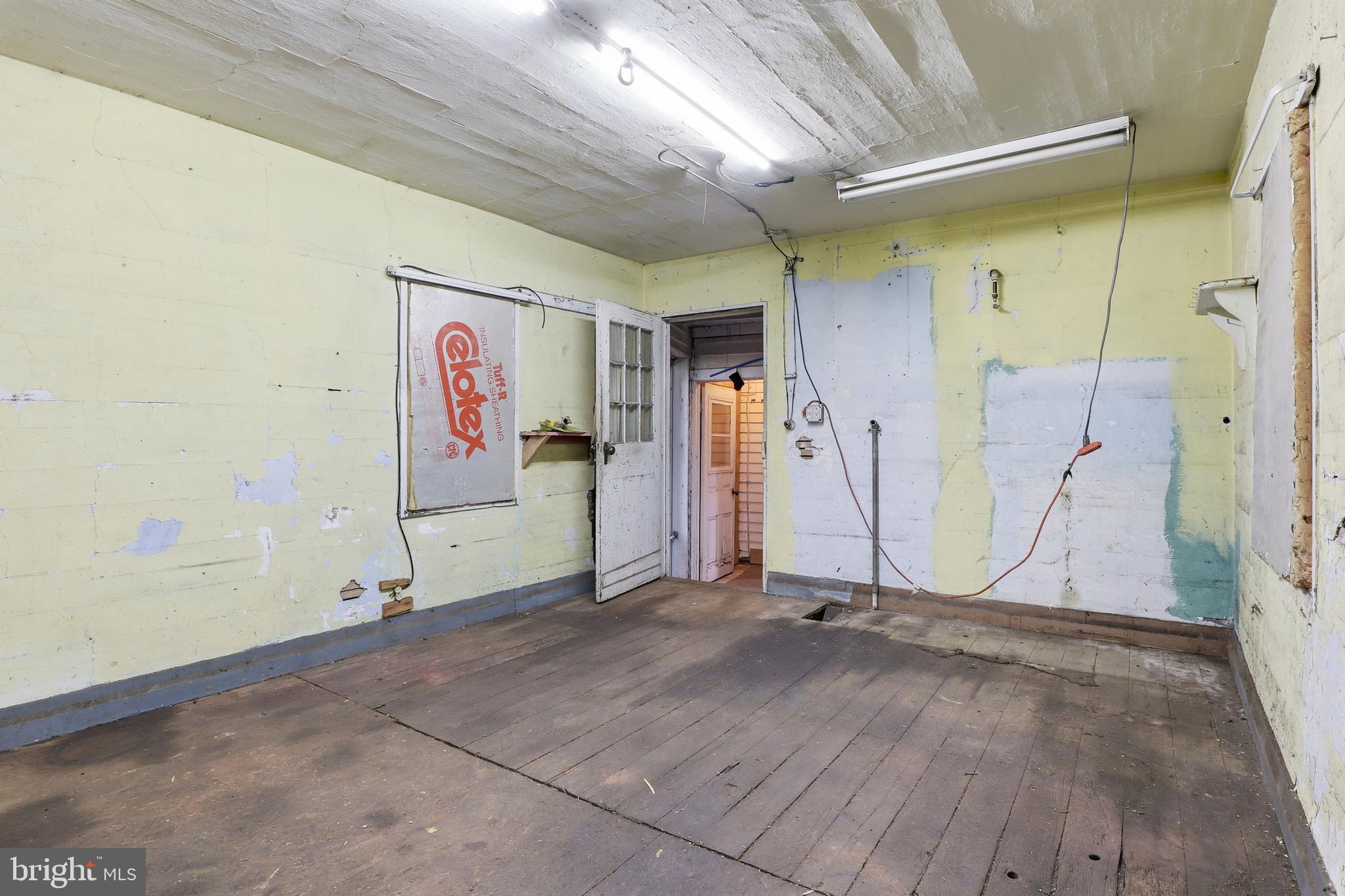 SHREWSBURY - Residential