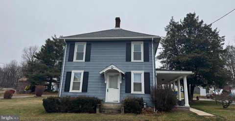 Photo of 315 W Railroad Avenue, SHREWSBURY, PA 17361 (MLS # PAYK2095144)