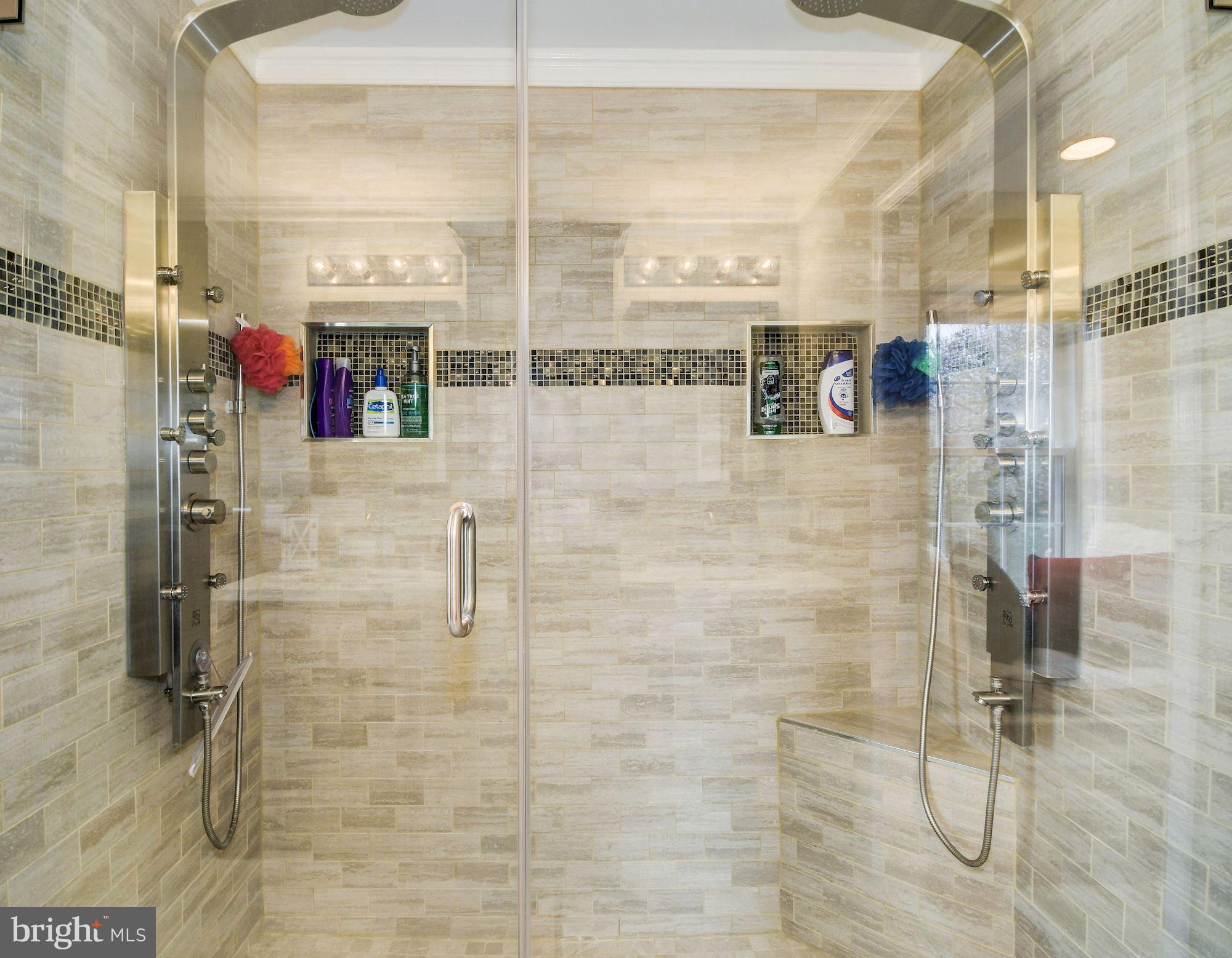 LANDMARK MEWS - Residential