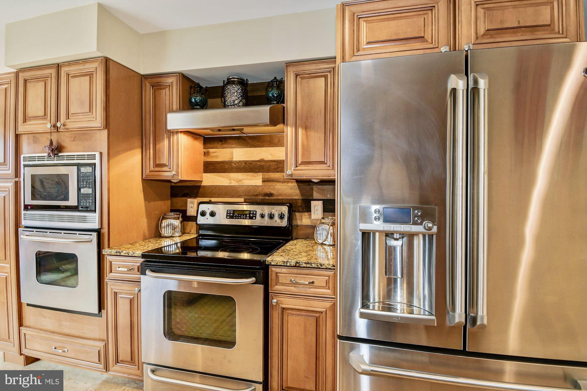 LANDMARK MEWS - Residential