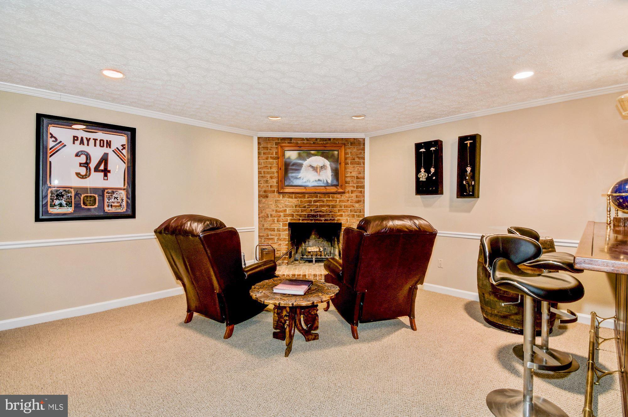 LANDMARK MEWS - Residential