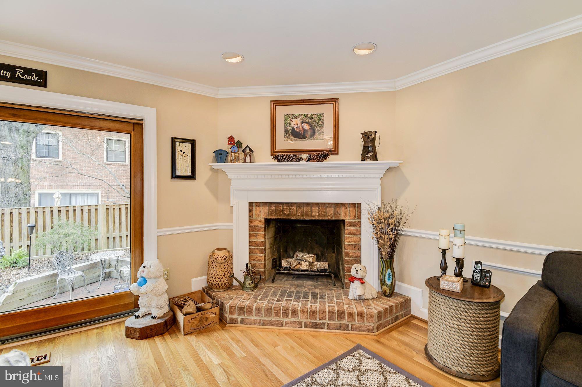 LANDMARK MEWS - Residential