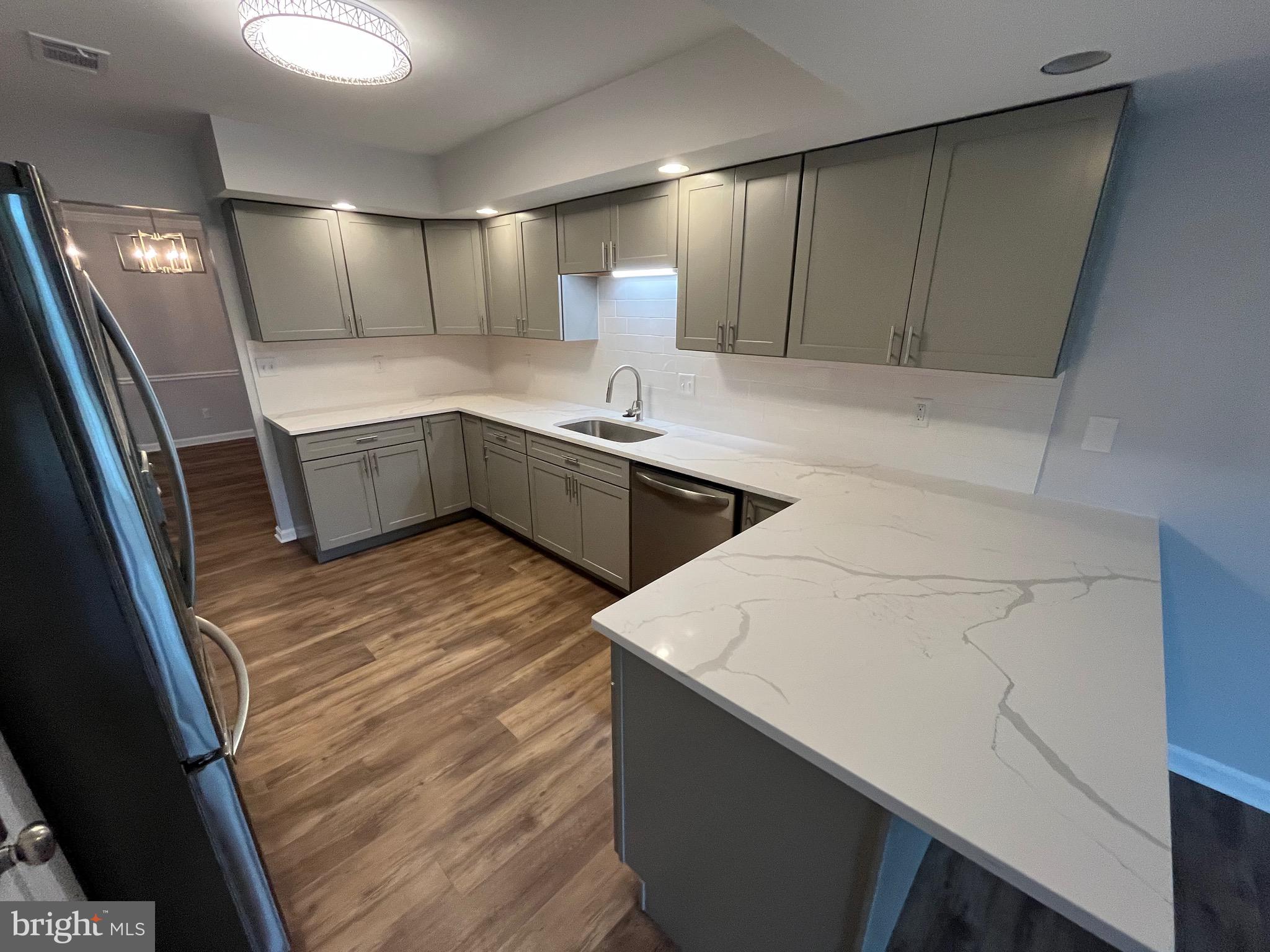 3077 LAKEFIELD ROAD 3077