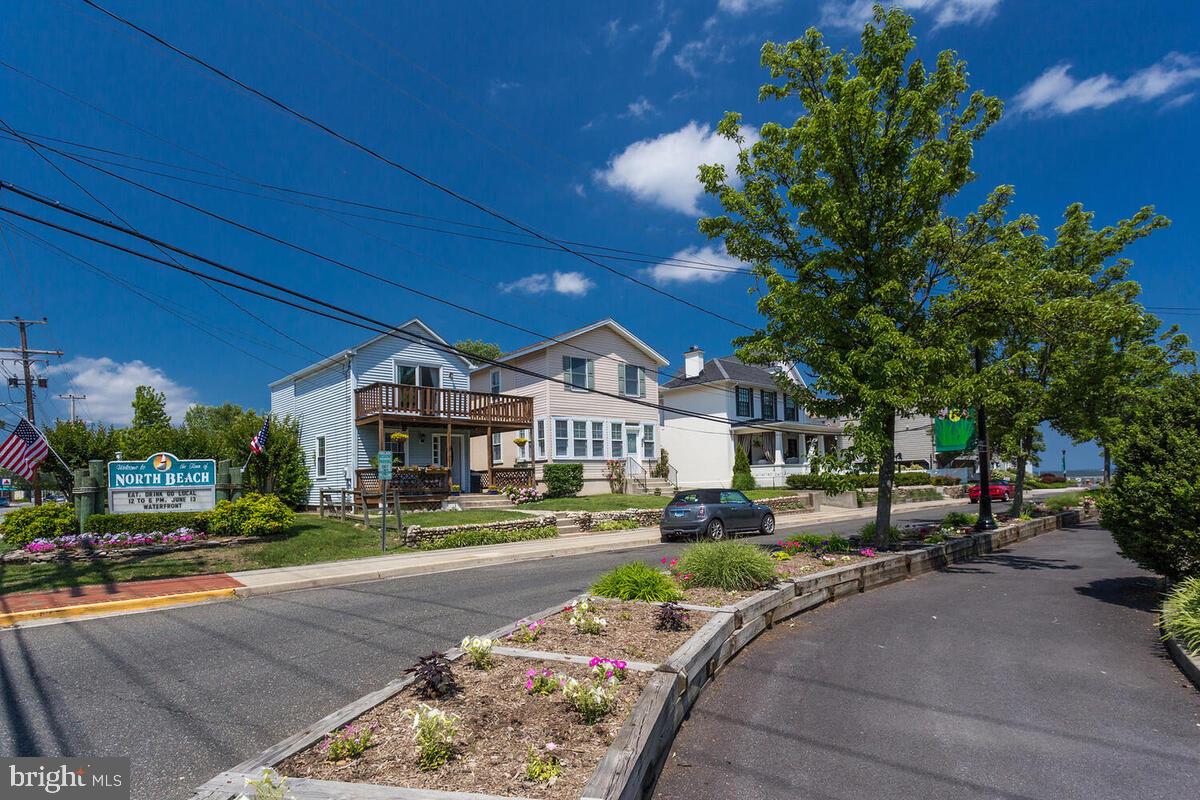 8322 BAYSIDE ROAD