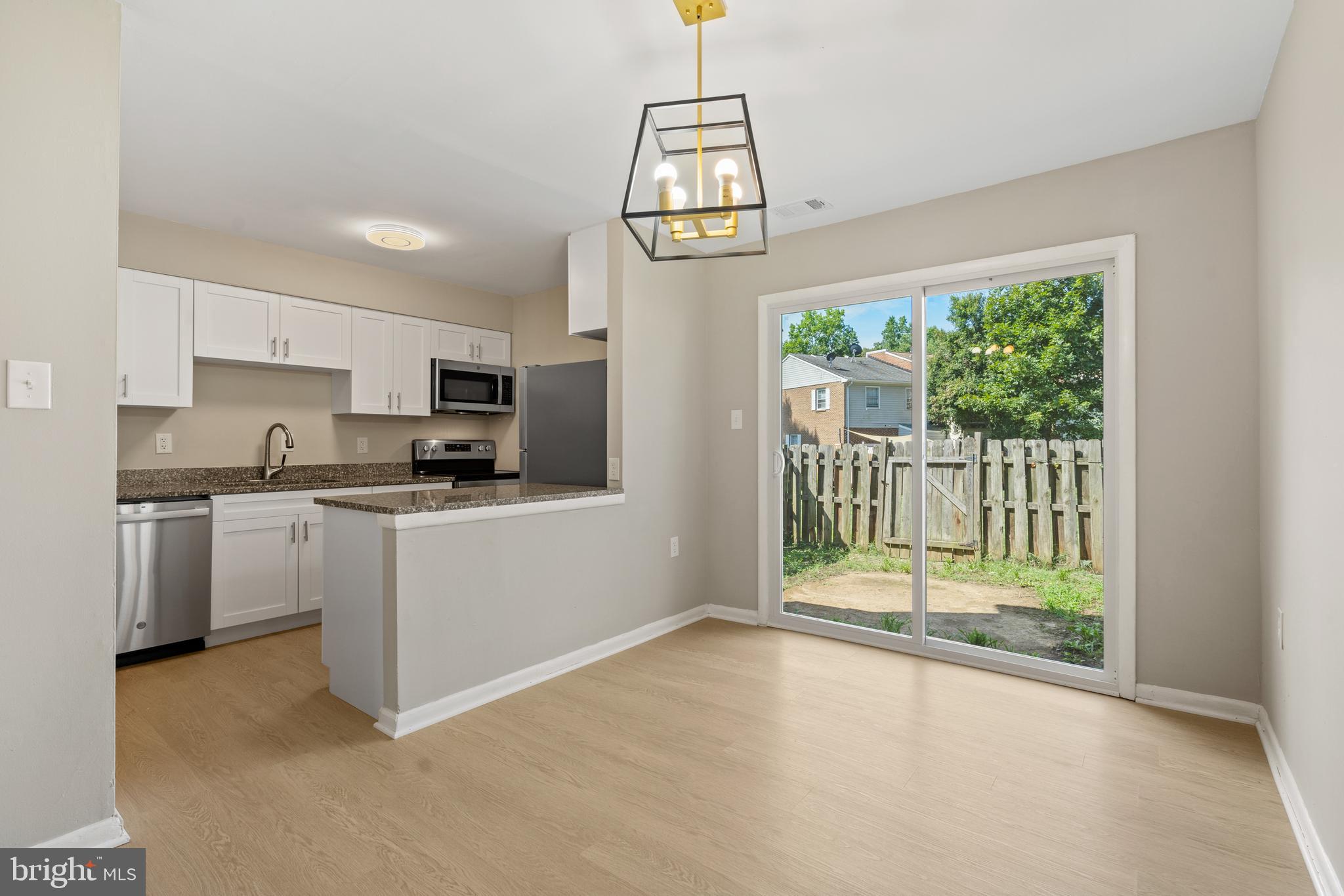 DALE CITY - Residential