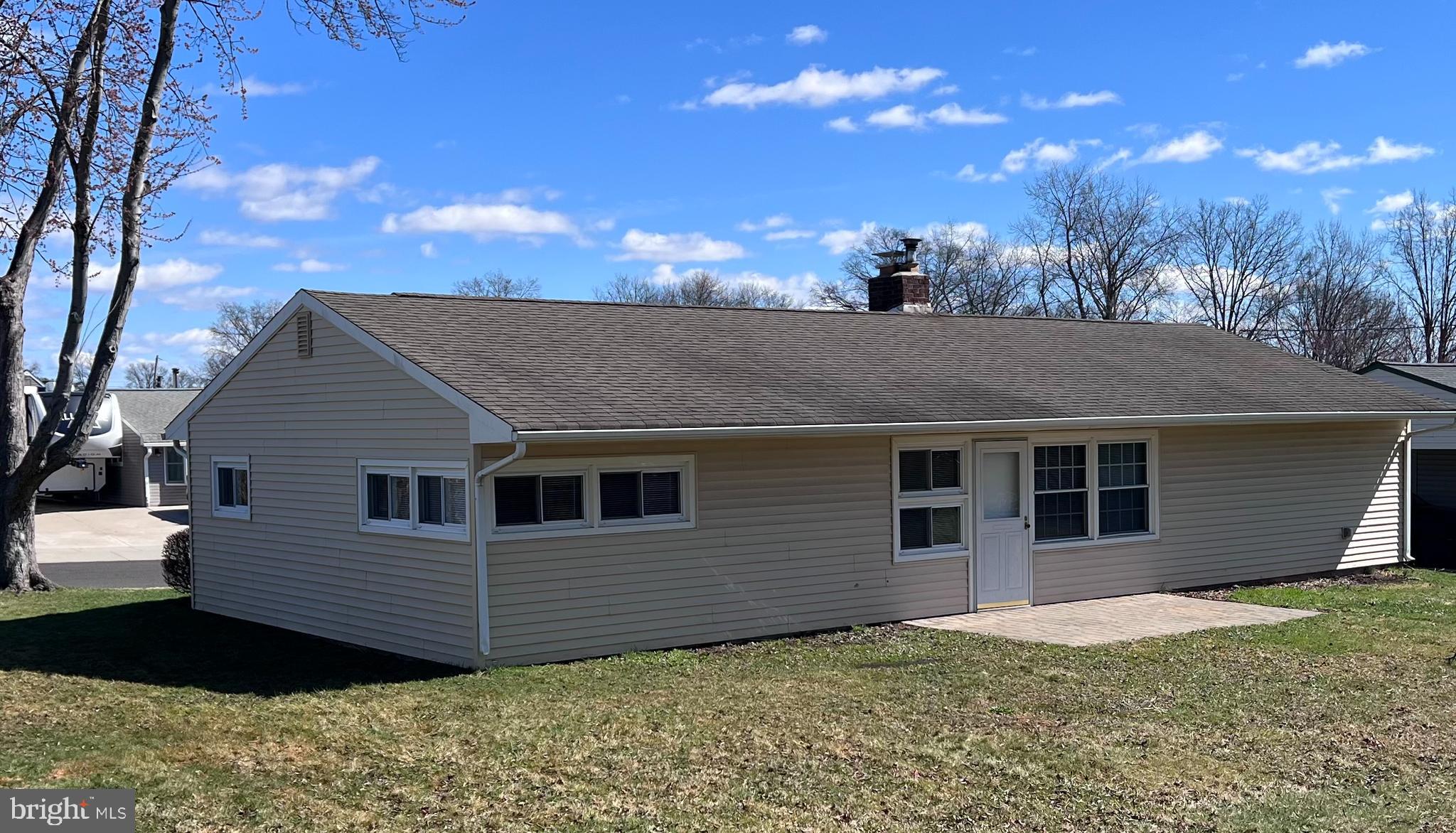 LEVITTOWN - Residential