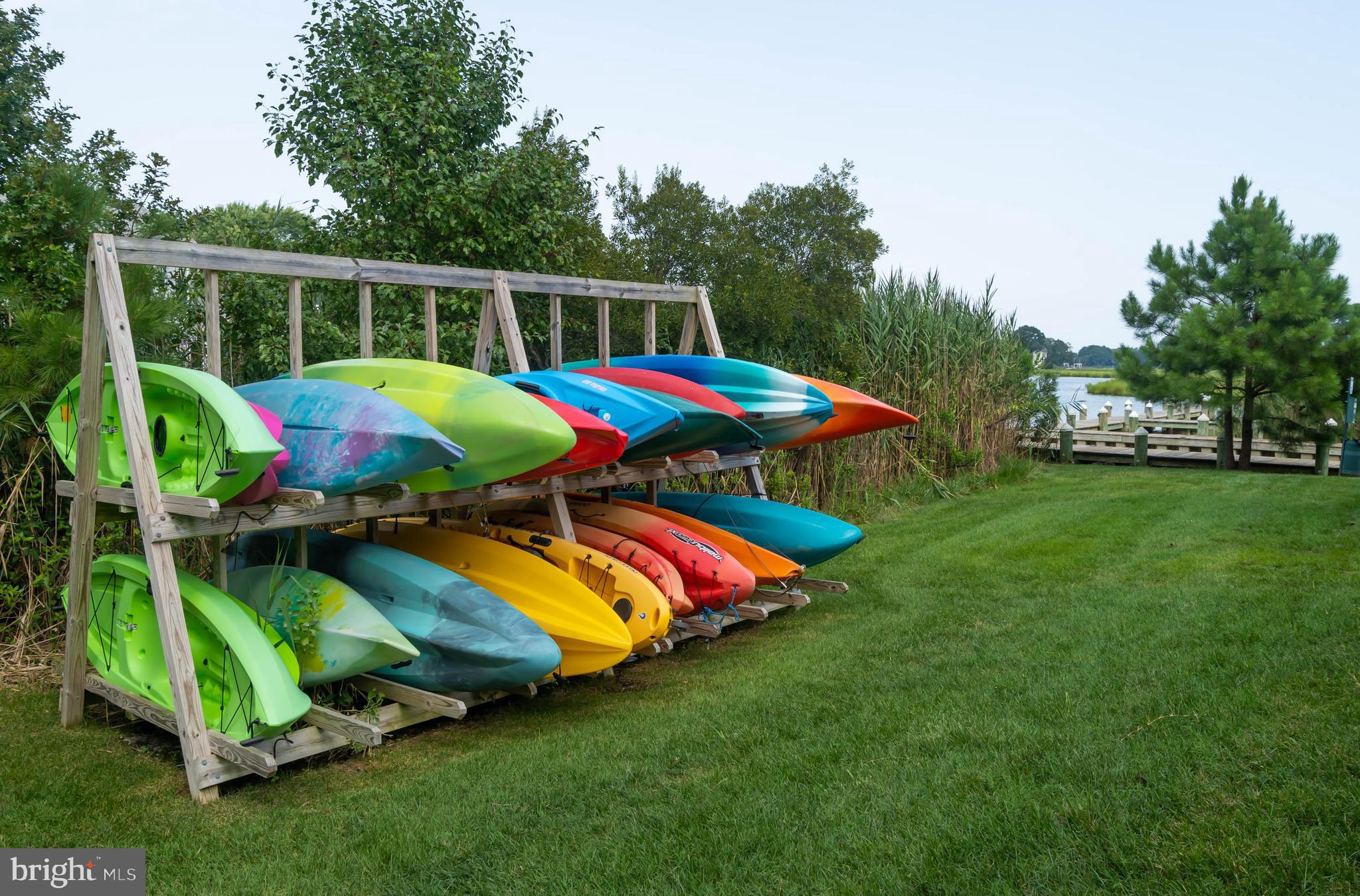 CREEKSIDE - Residential