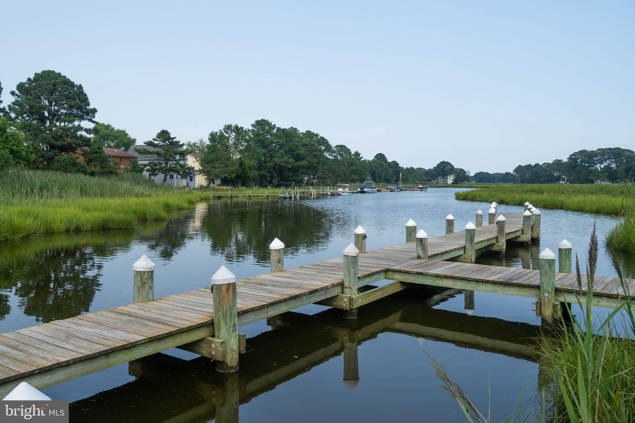 CREEKSIDE - Residential