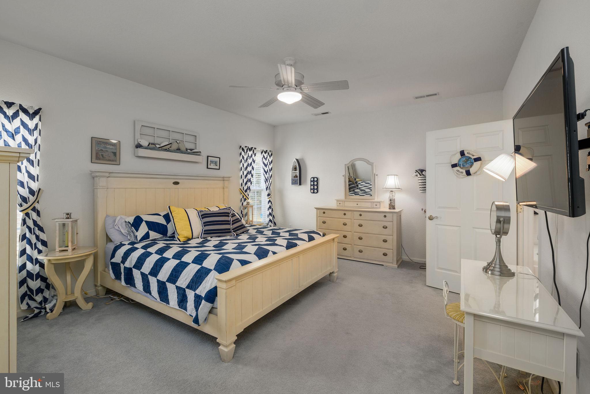 CREEKSIDE - Residential