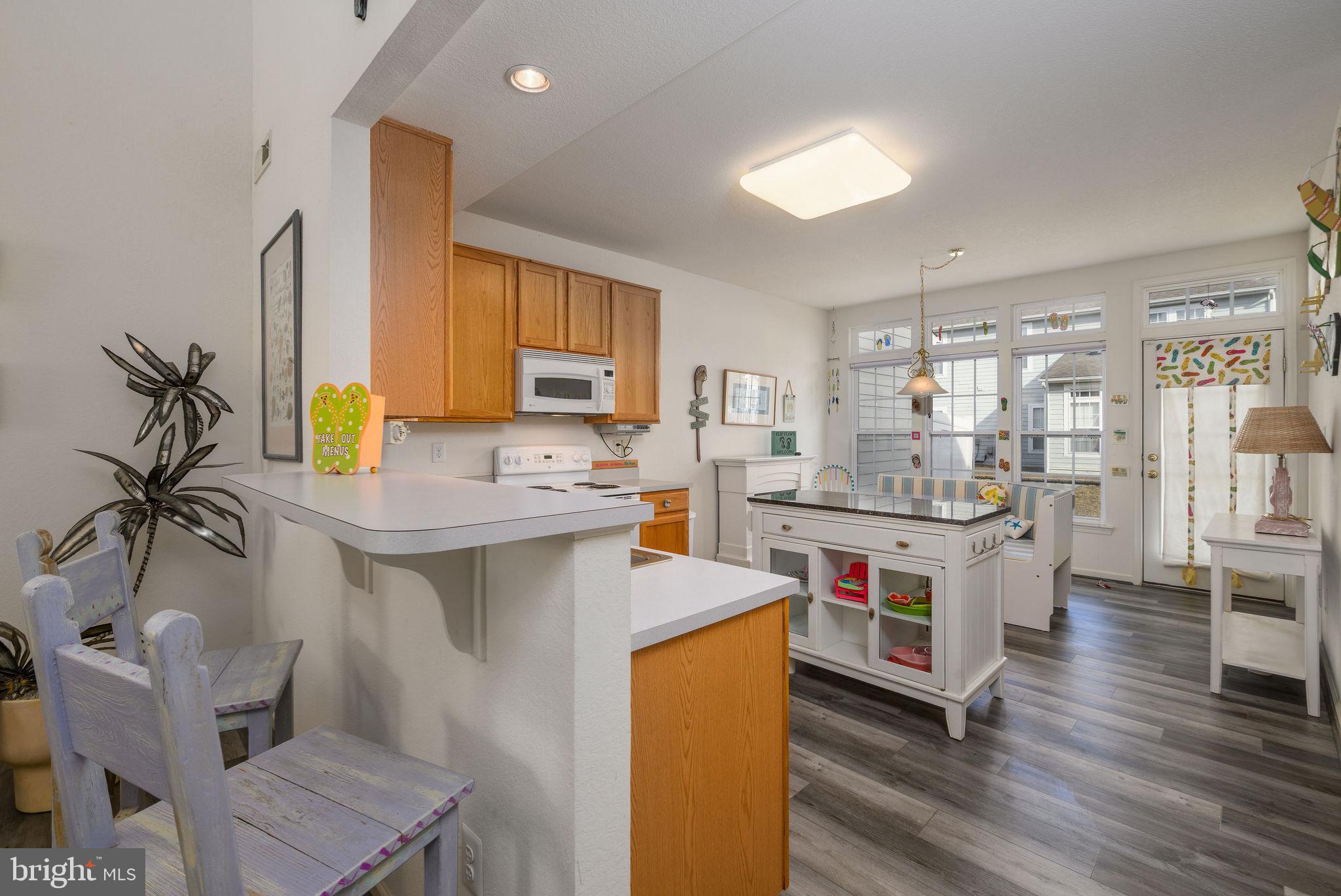 CREEKSIDE - Residential