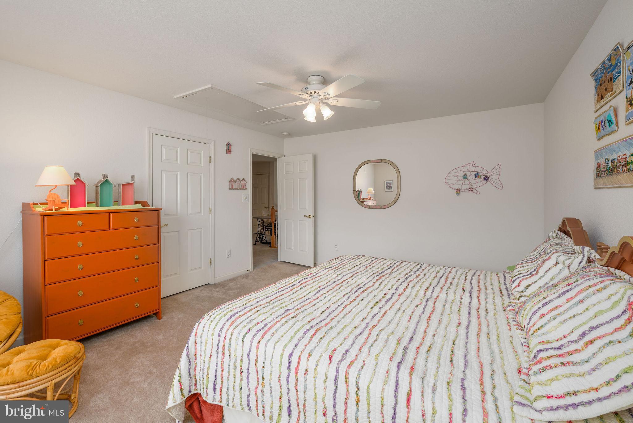 CREEKSIDE - Residential