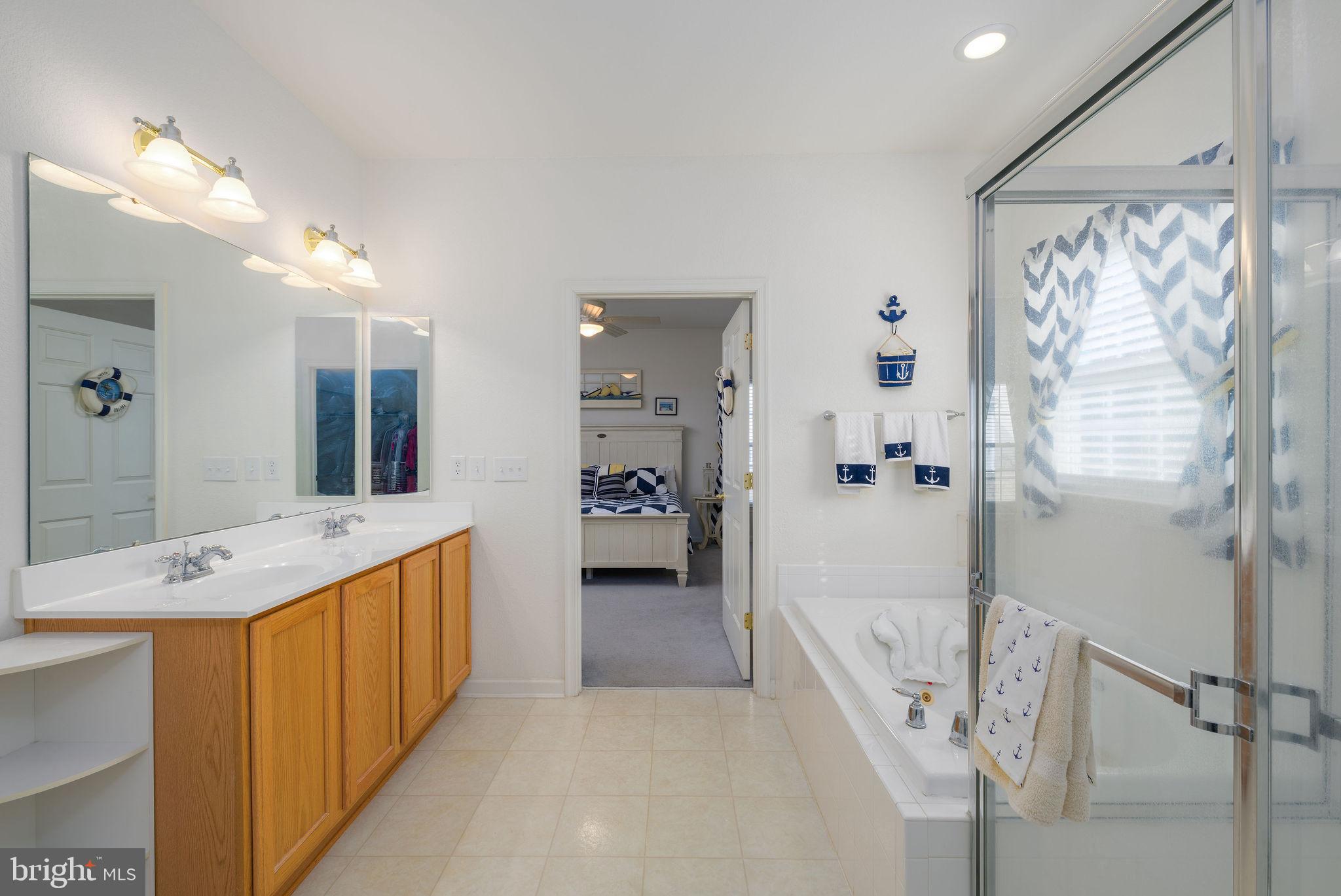 CREEKSIDE - Residential