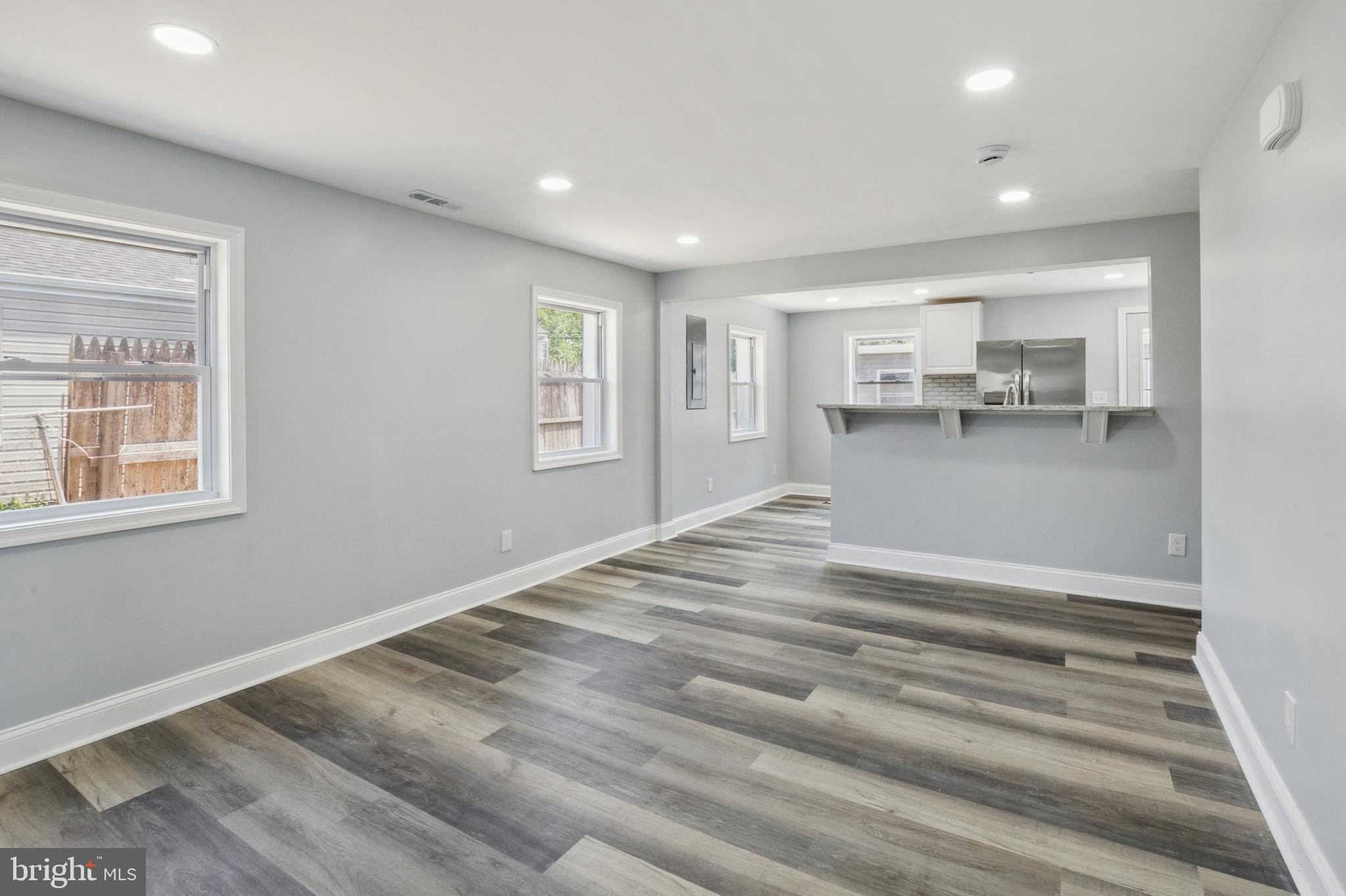 208 KEISER PLACE