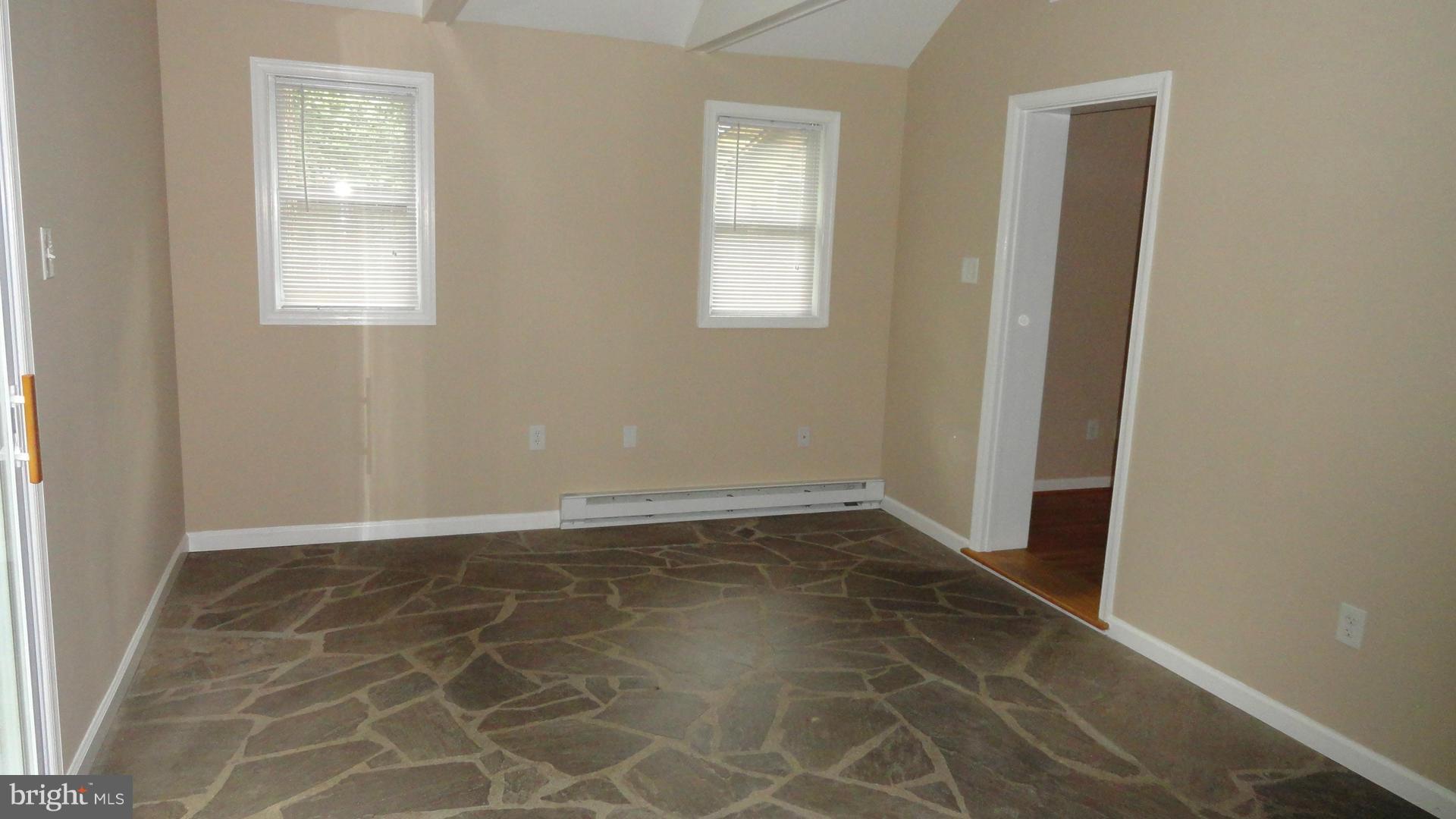 SHENANDOAH RETREAT - Residential