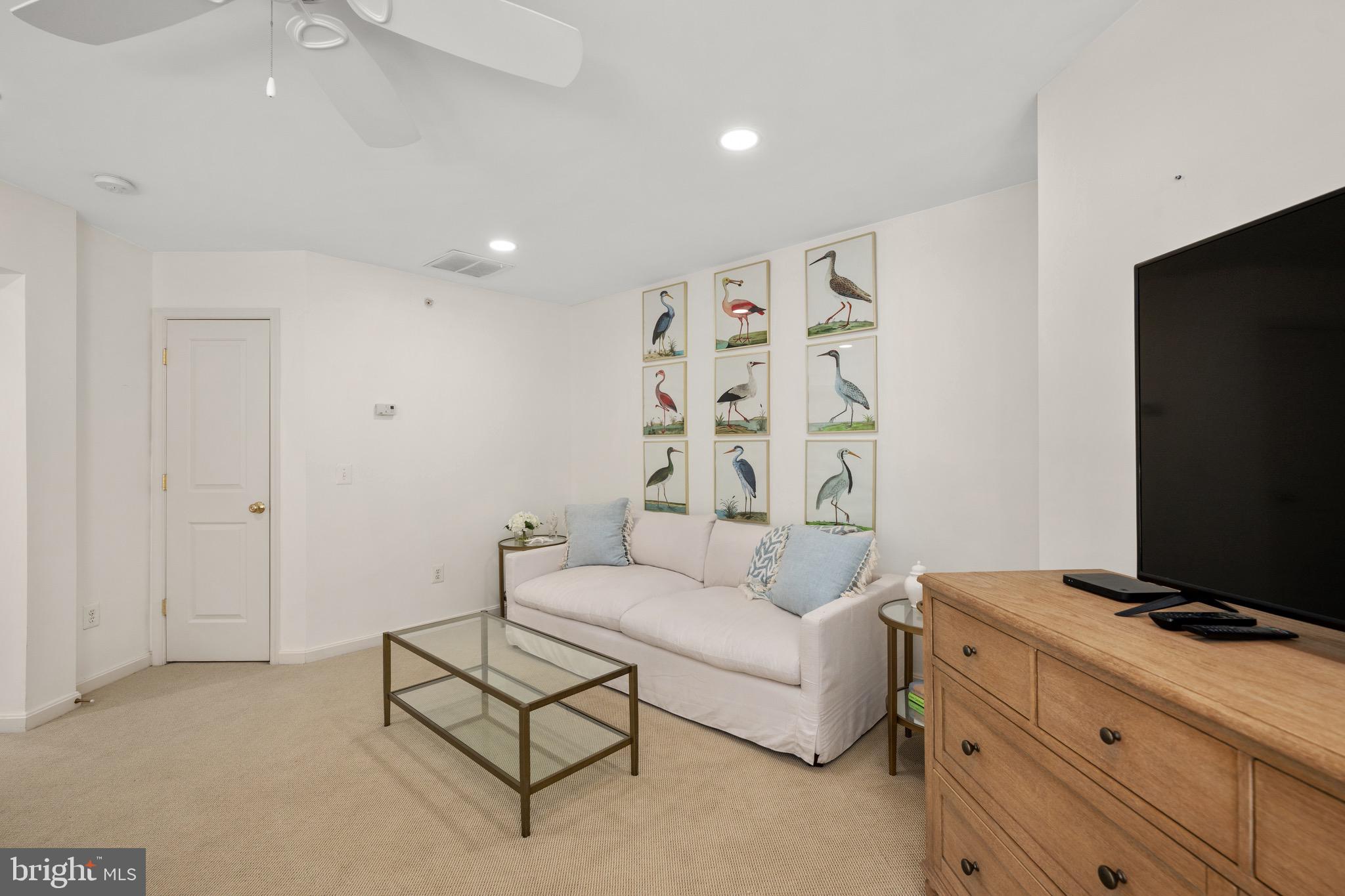 PENINSULA - Residential