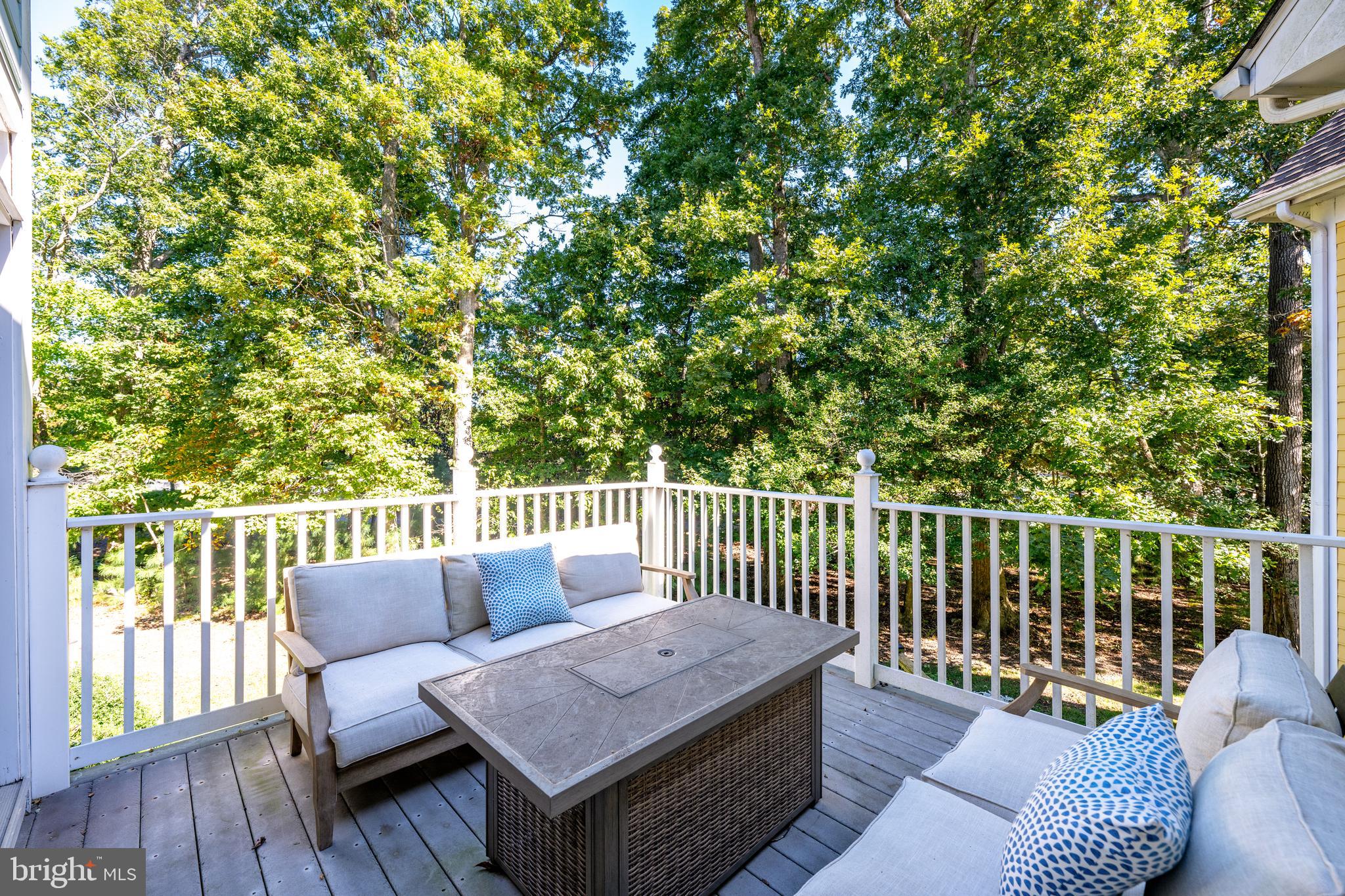 PENINSULA - Residential