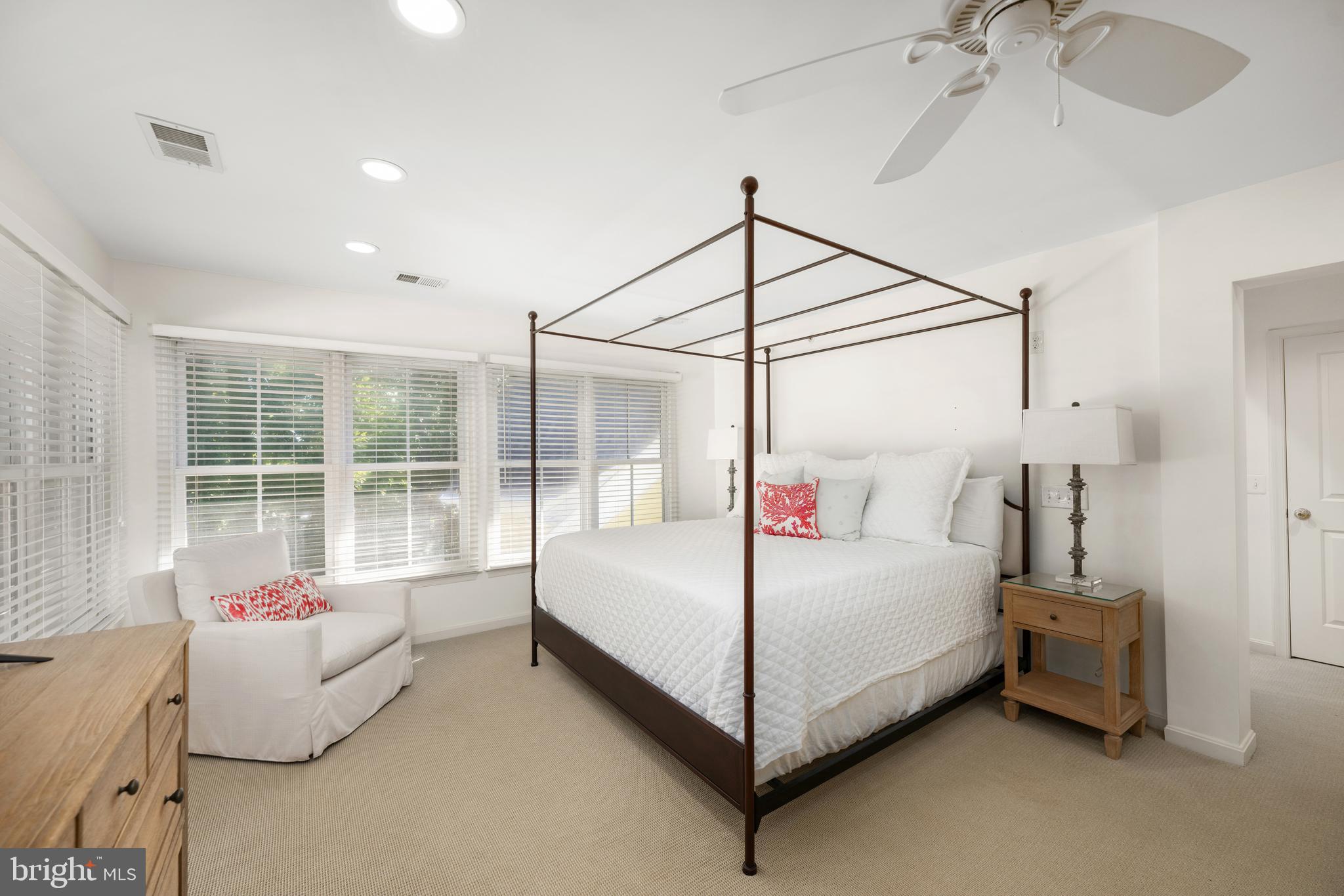 PENINSULA - Residential