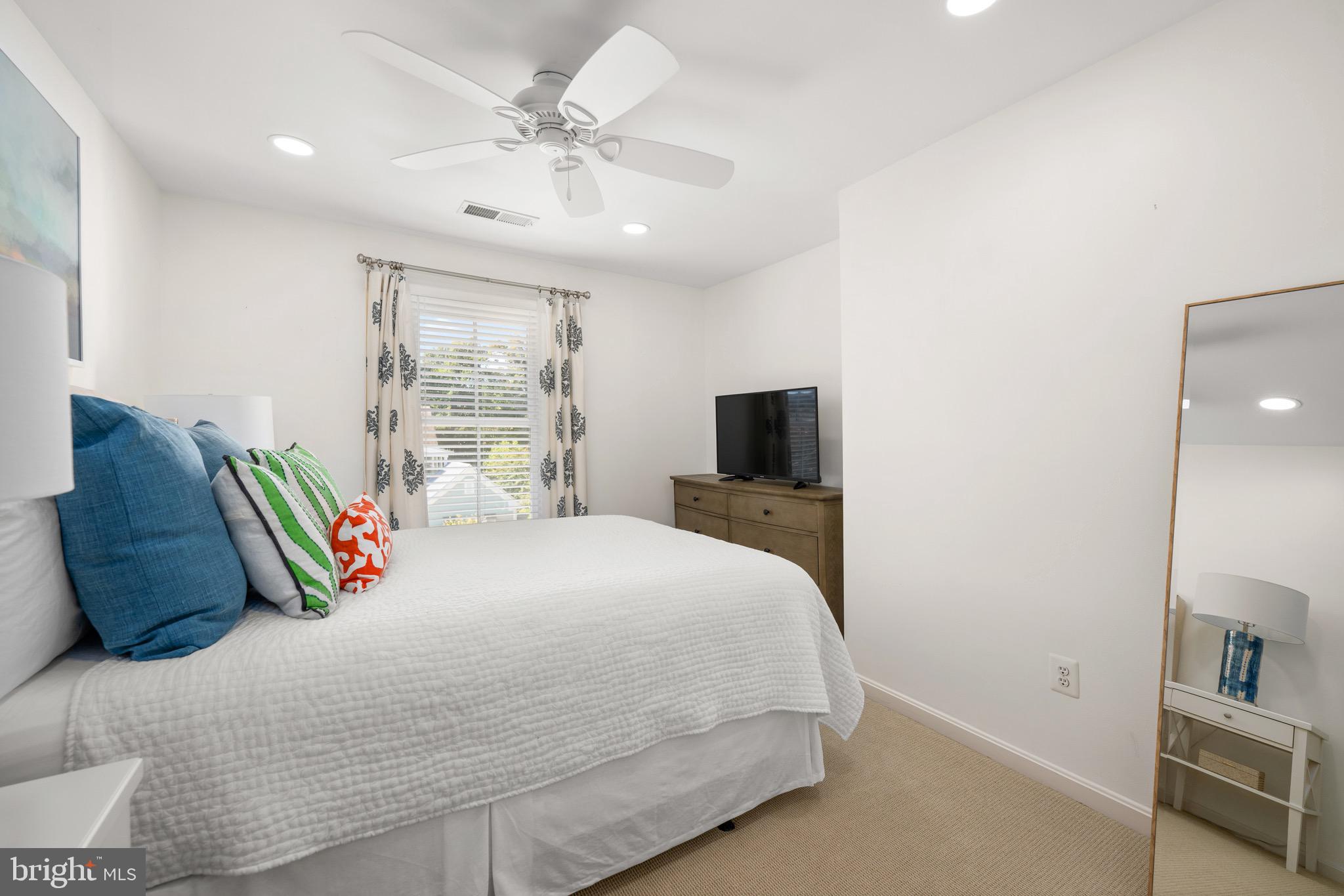 PENINSULA - Residential