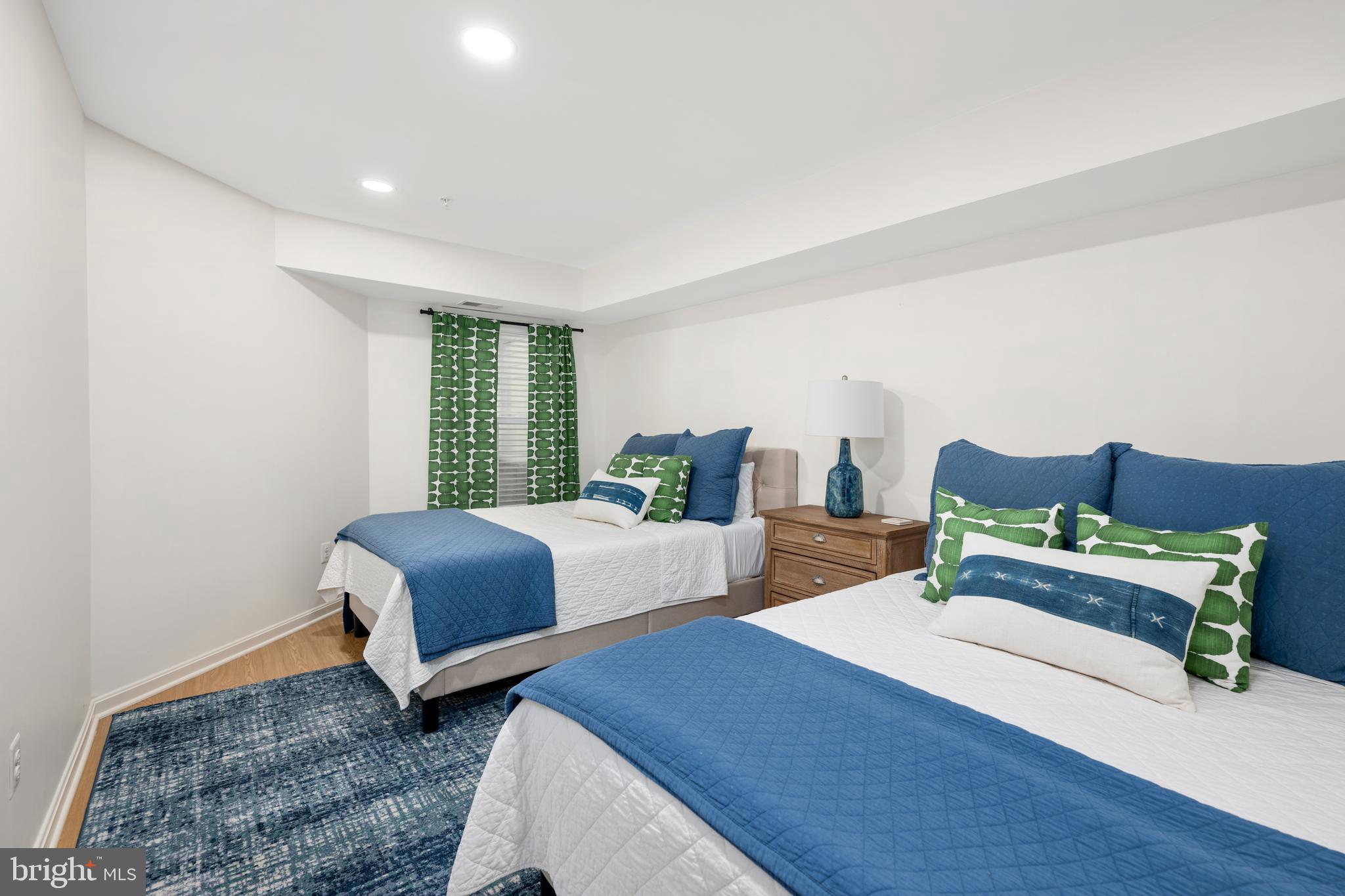 PENINSULA - Residential