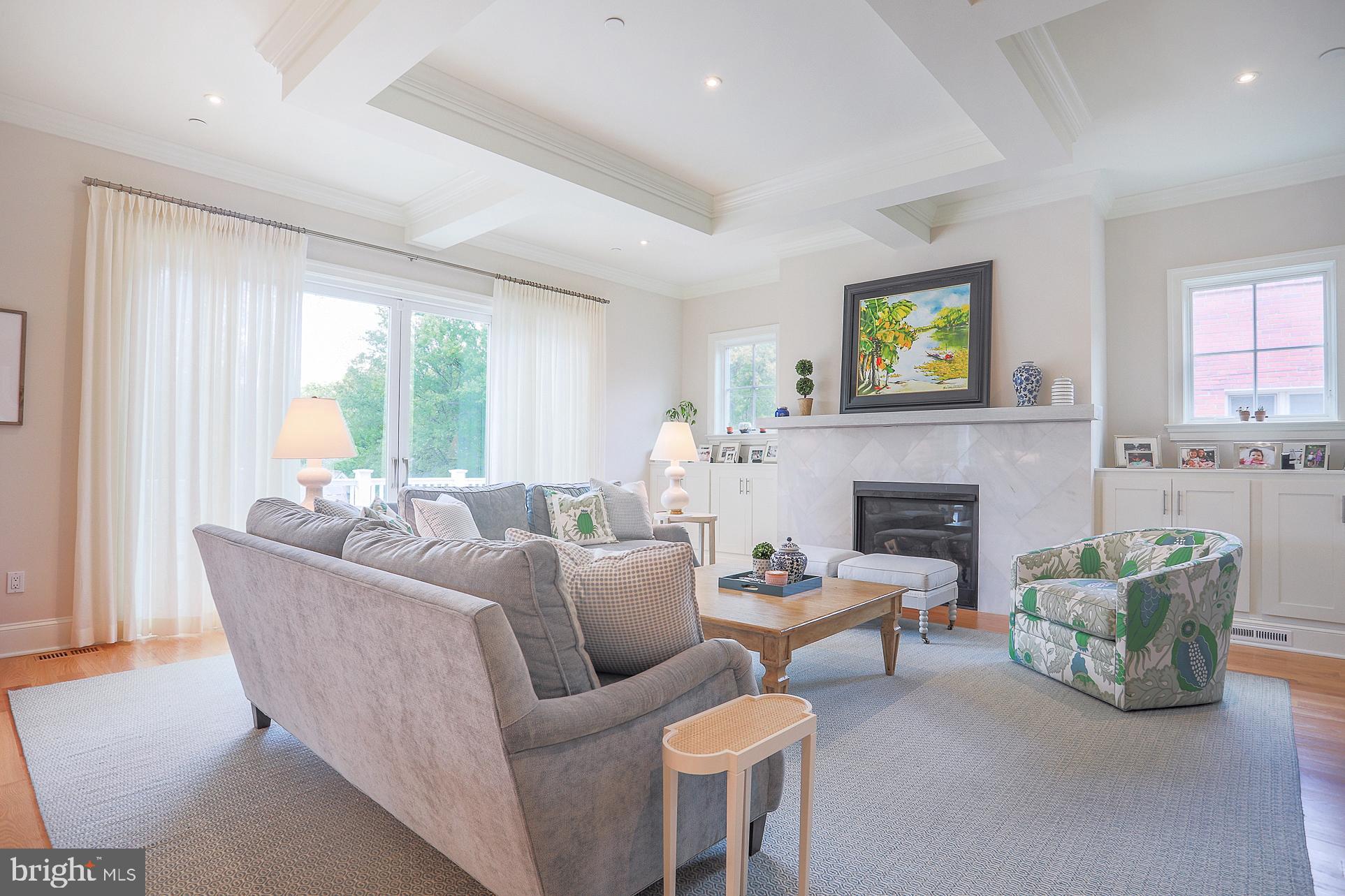 CHEVY CHASE - Residential